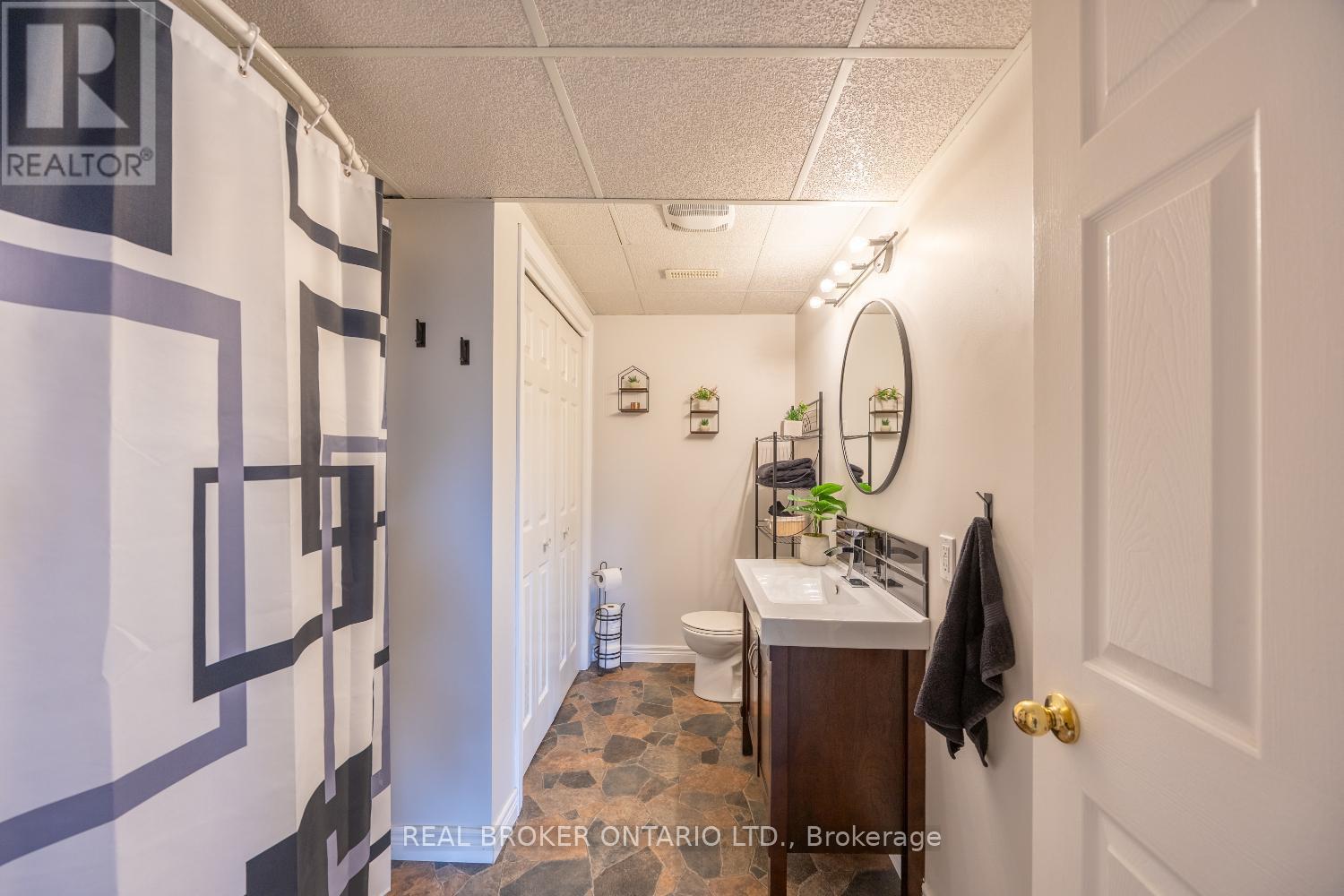 71 MORGAN ROAD - 31