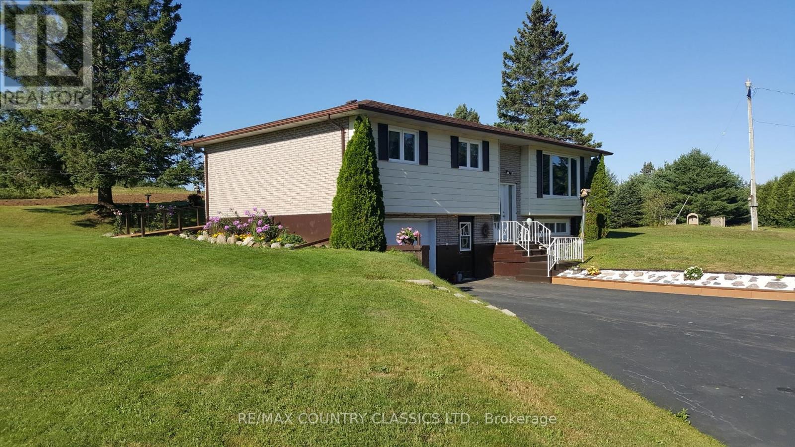3559 SOUTH BAPTISTE LAKE ROAD - 4