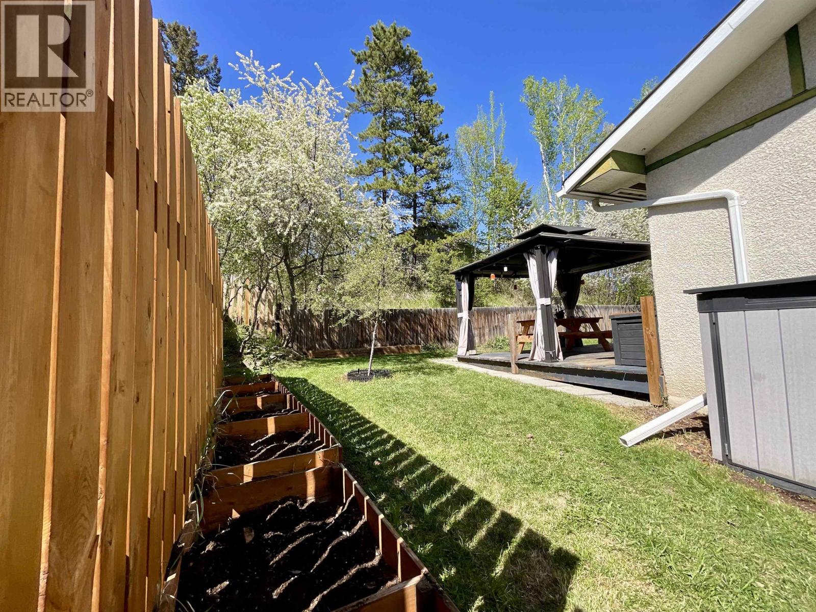 1375 LEWIS DRIVE - 31