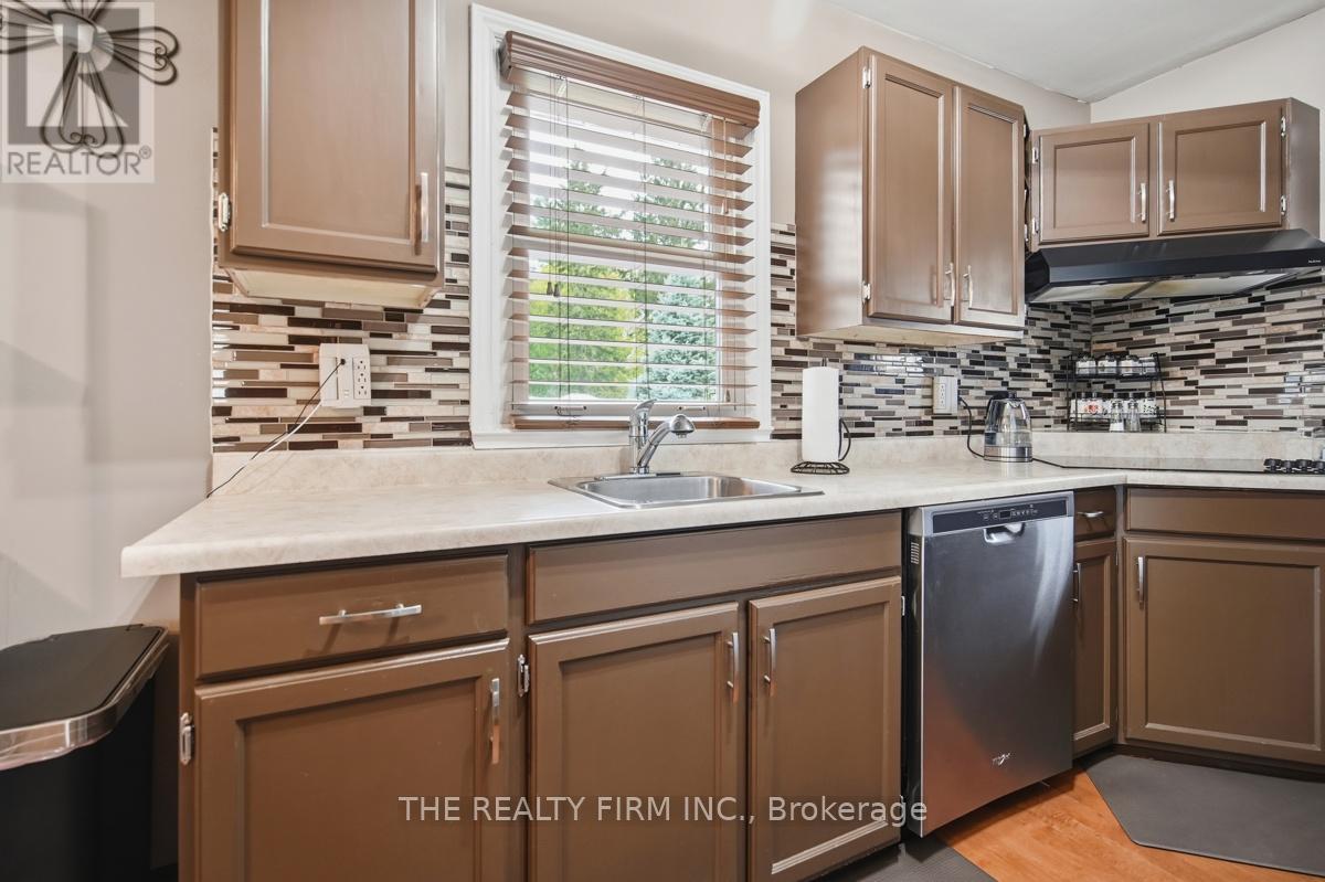 201 GILES STREET - 8
