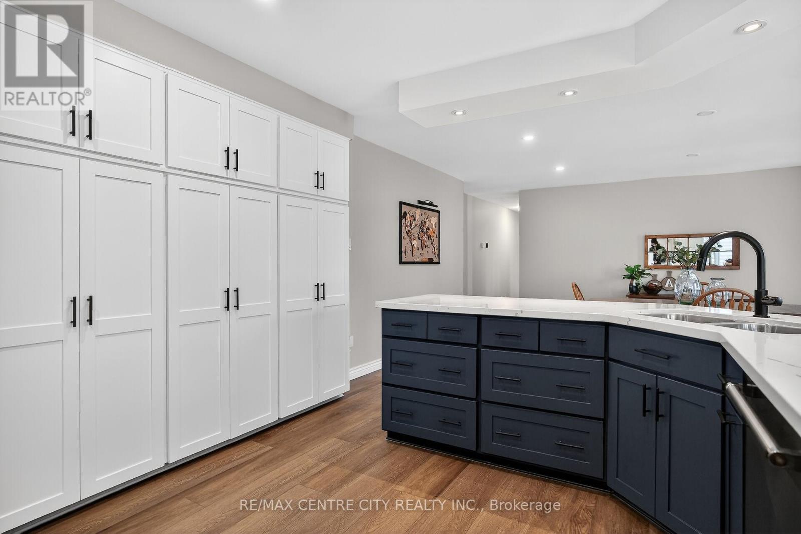 92 MILL STREET - 10