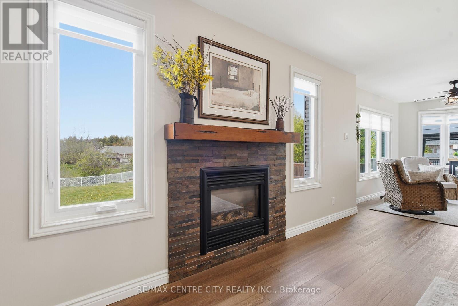 92 MILL STREET - 17