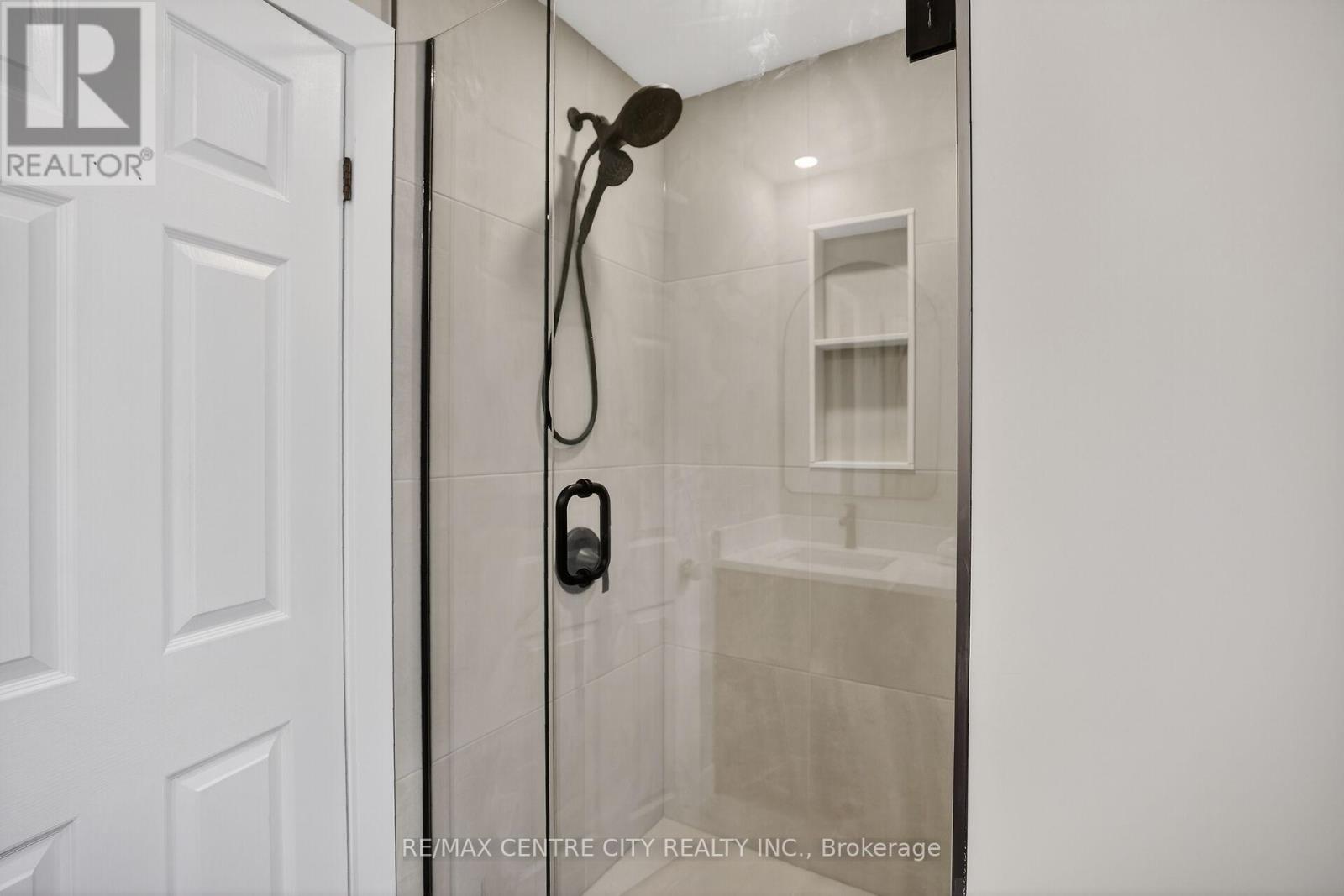 92 MILL STREET - 23