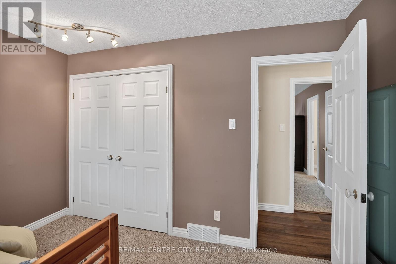92 MILL STREET - 25