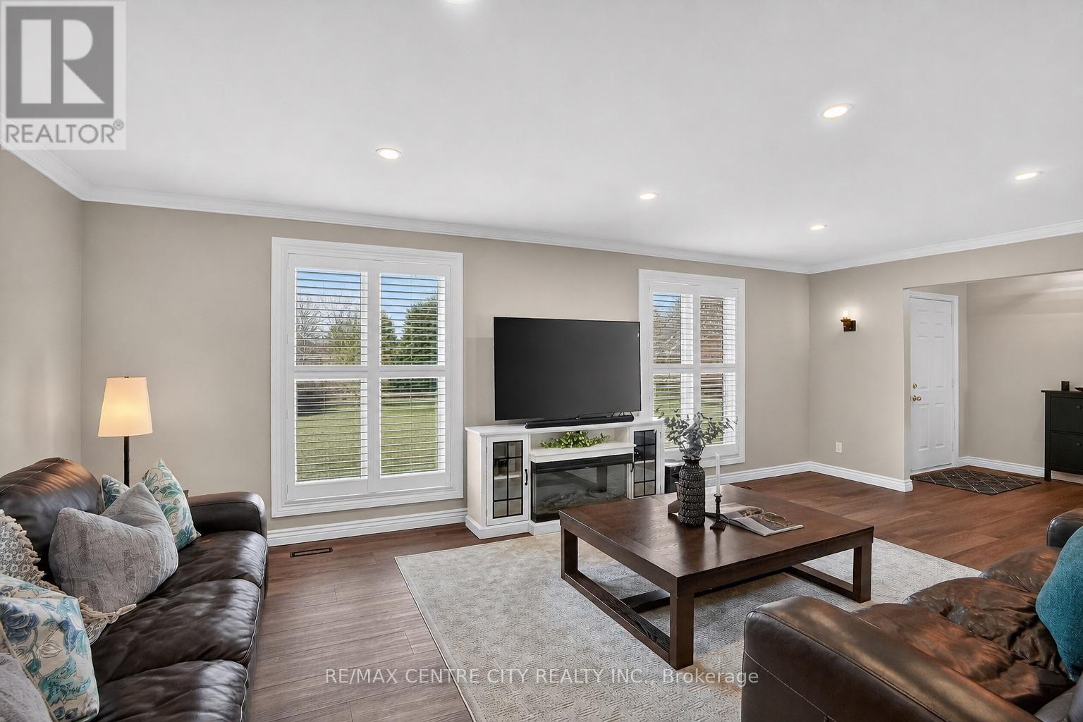 92 MILL STREET - 6