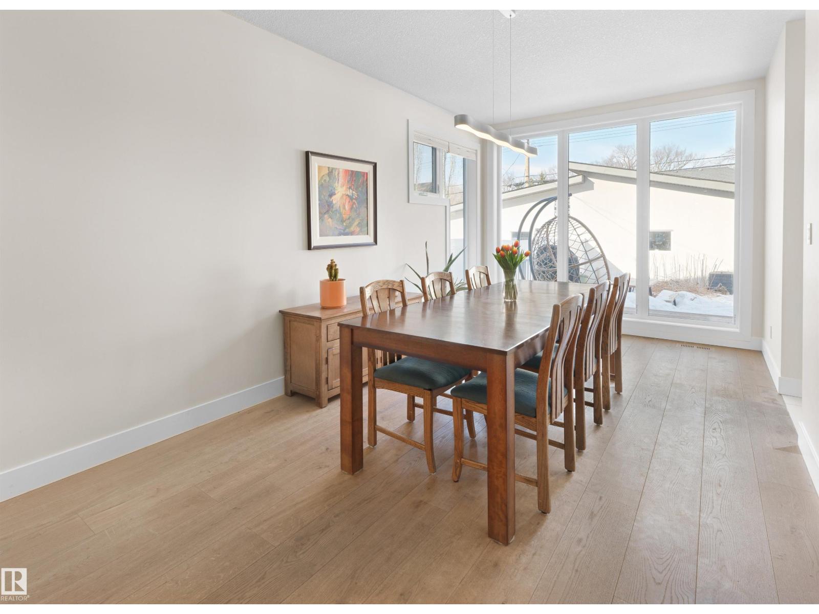 9108 116 ST NW - 9