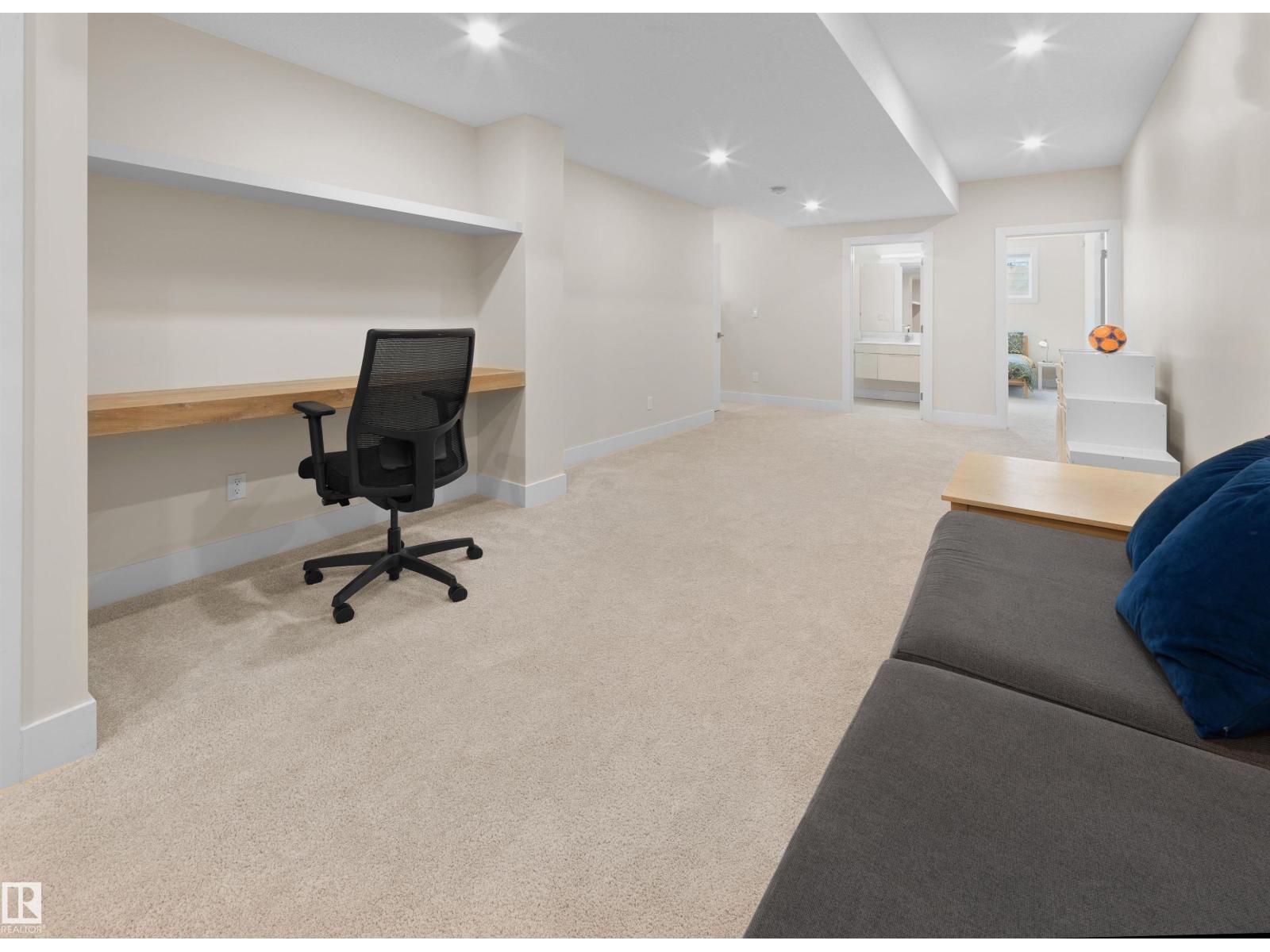 9108 116 ST NW - 26