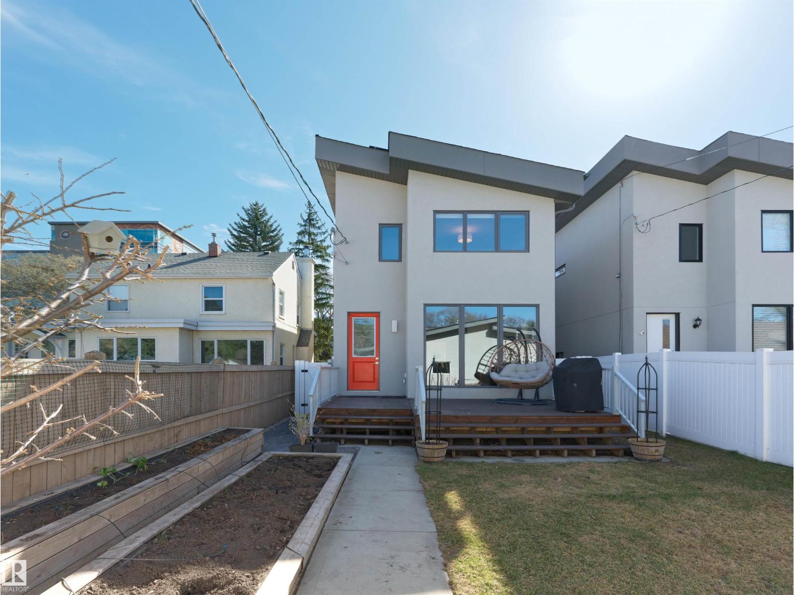 9108 116 ST NW - 32