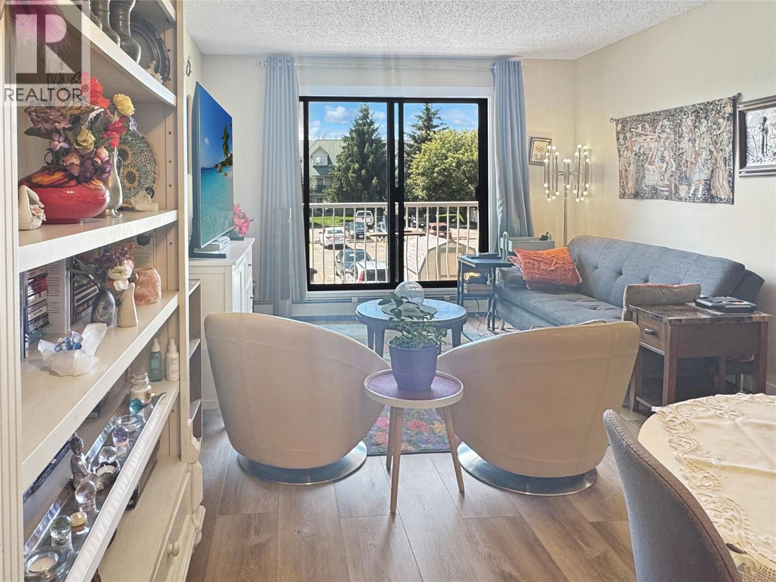 #206B 2321 12TH Street N - 10
