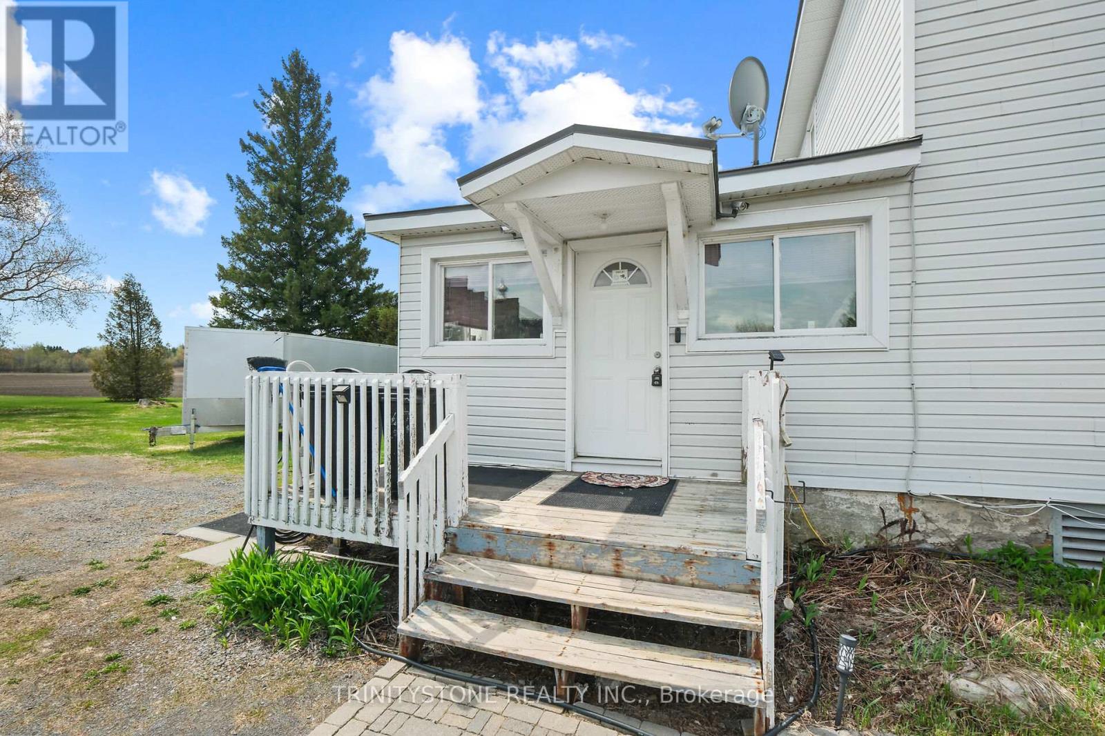 662 LACROIX ROAD - 9
