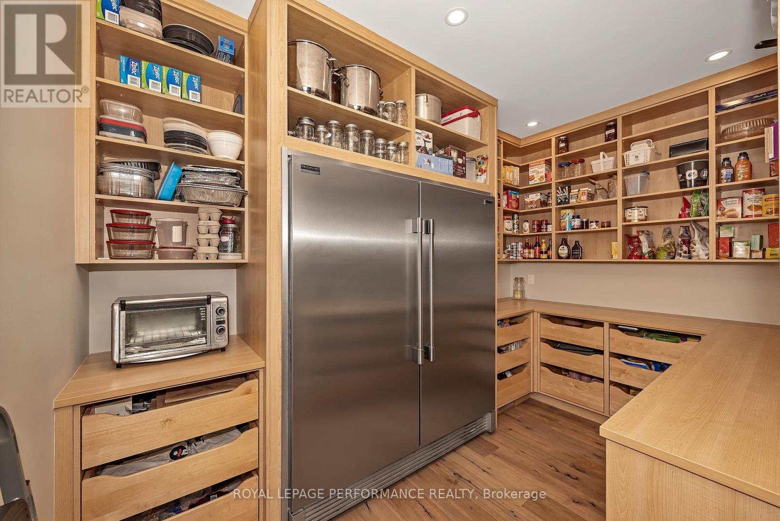 544 NEIGHBOURHOOD WAY - 13