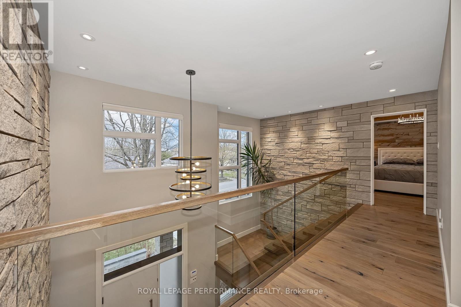 544 NEIGHBOURHOOD WAY - 20