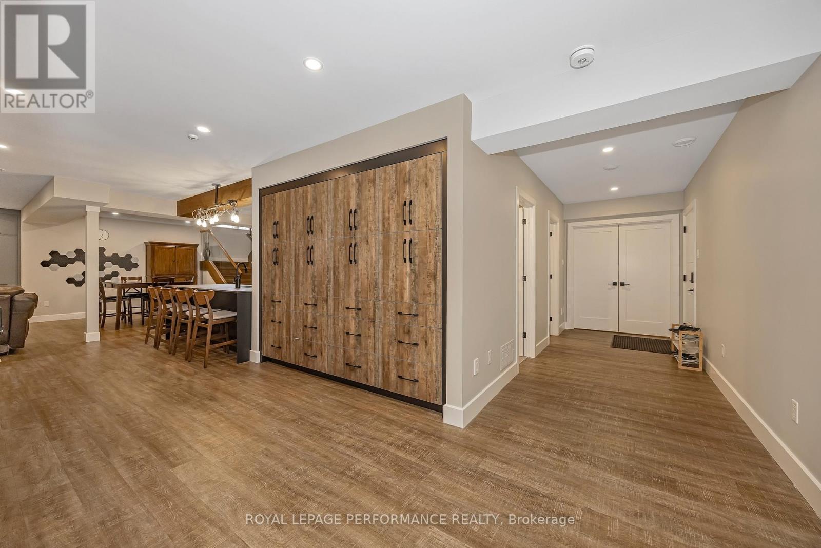 544 NEIGHBOURHOOD WAY - 36
