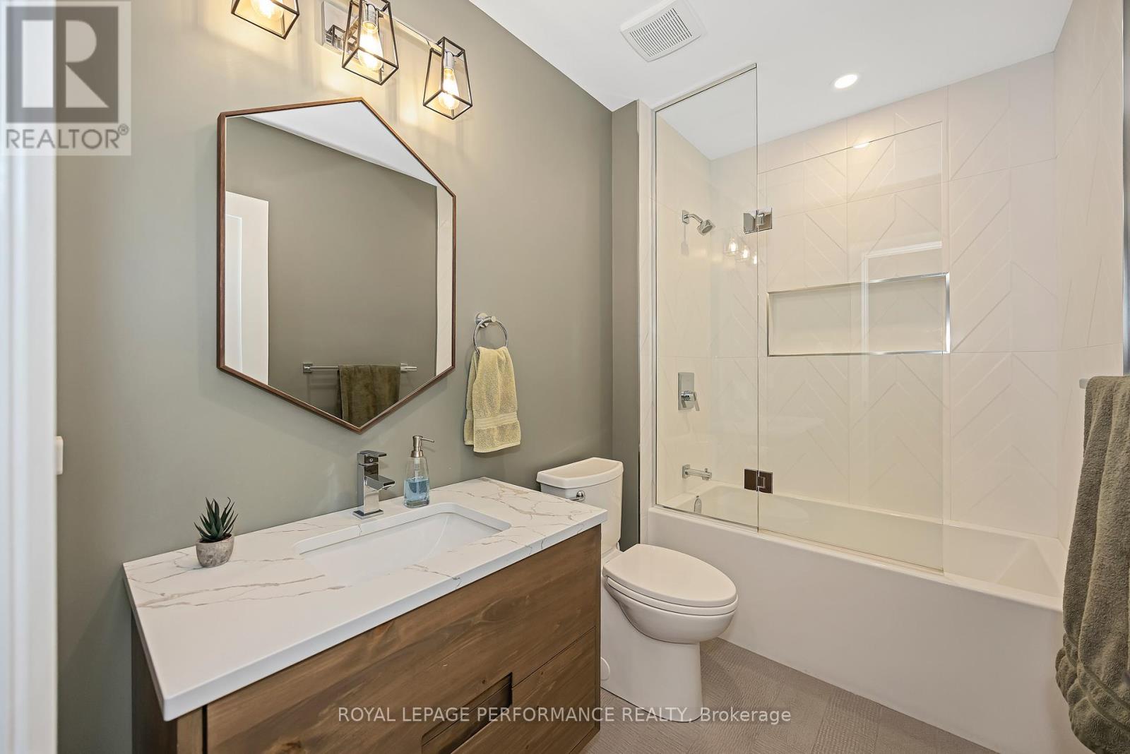 544 NEIGHBOURHOOD WAY - 37