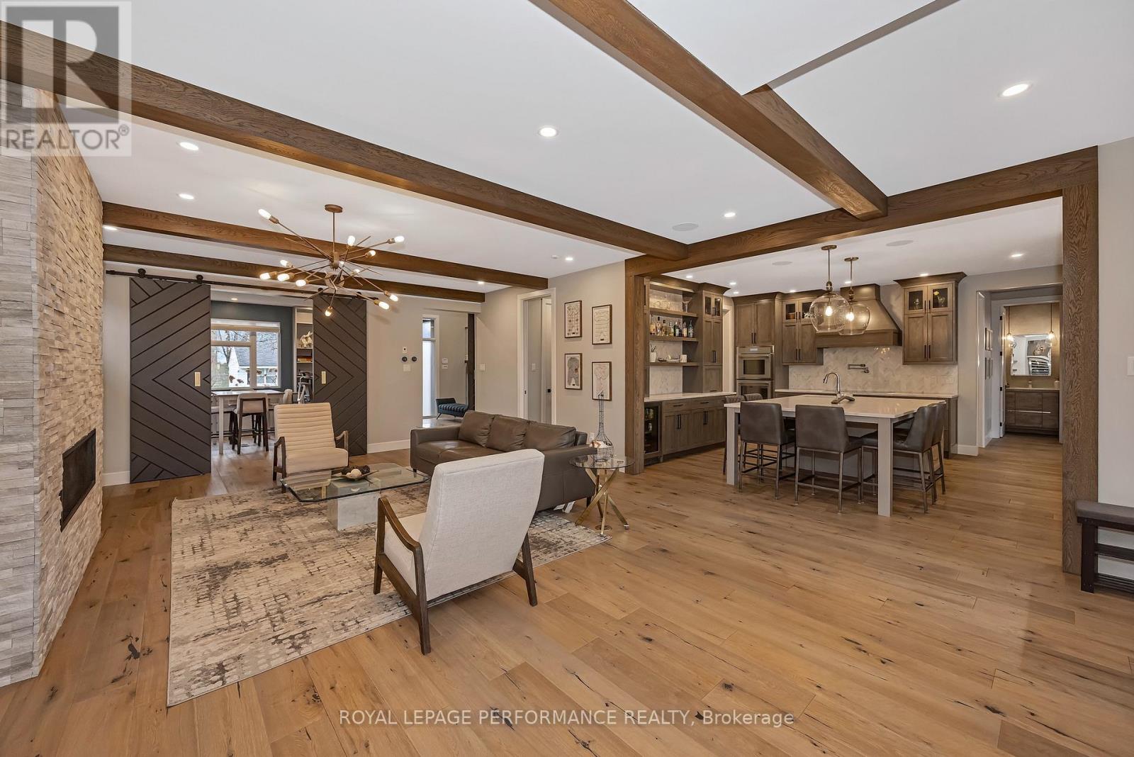 544 NEIGHBOURHOOD WAY - 8
