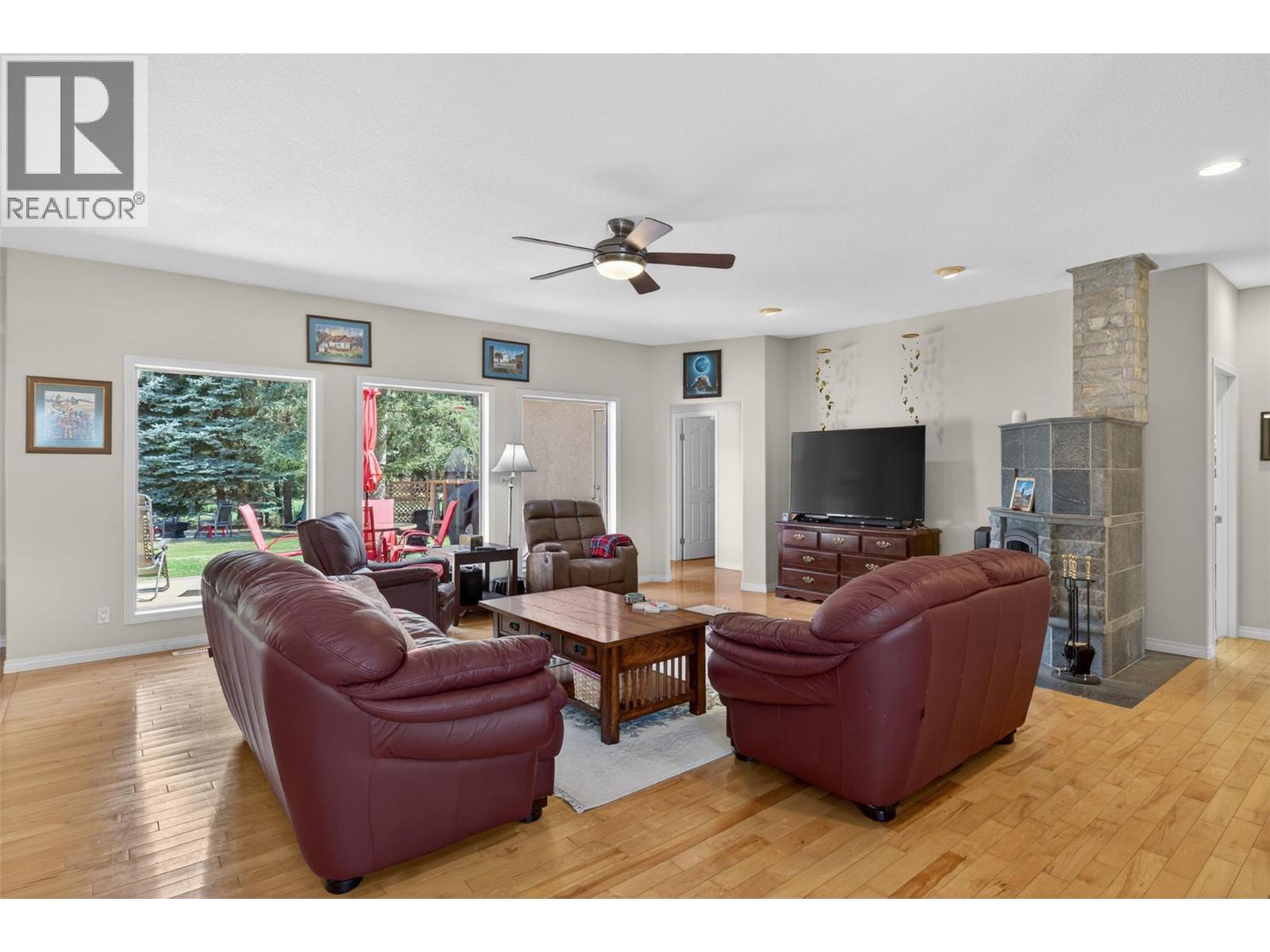 5102 Riverside Drive - 14