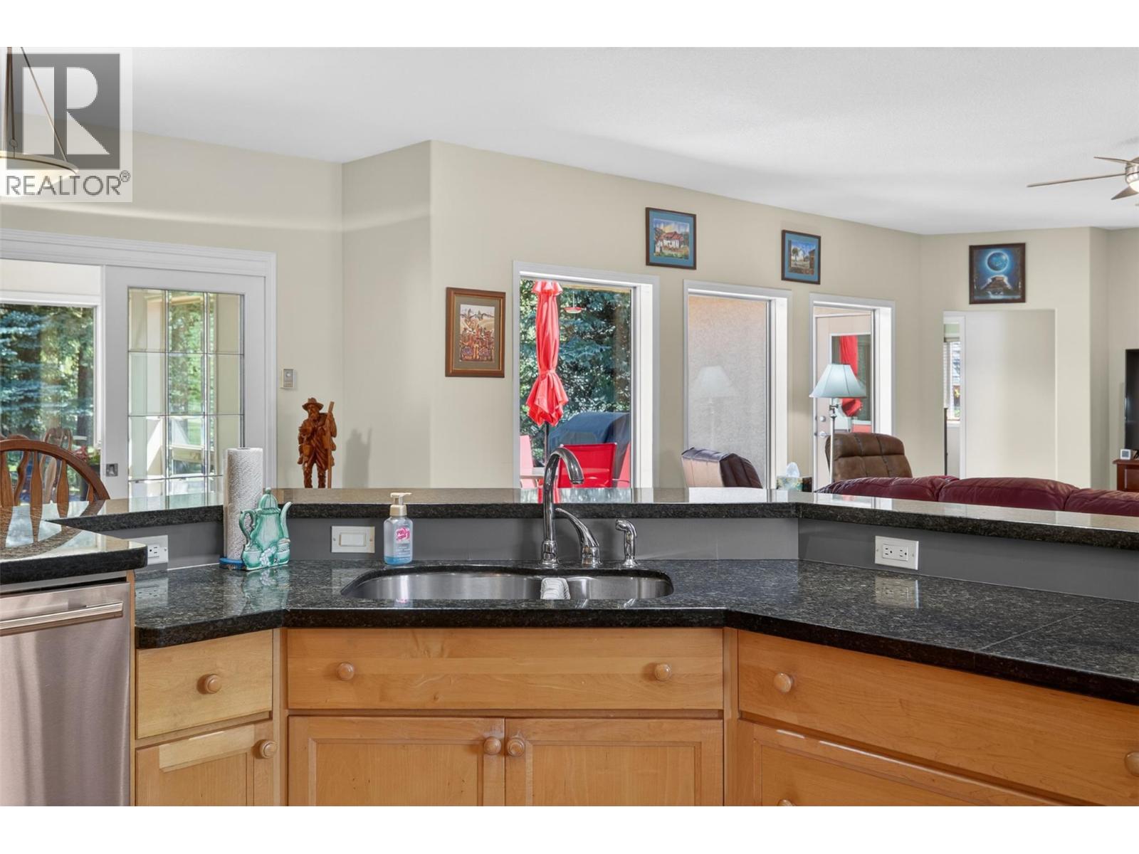5102 Riverside Drive - 24
