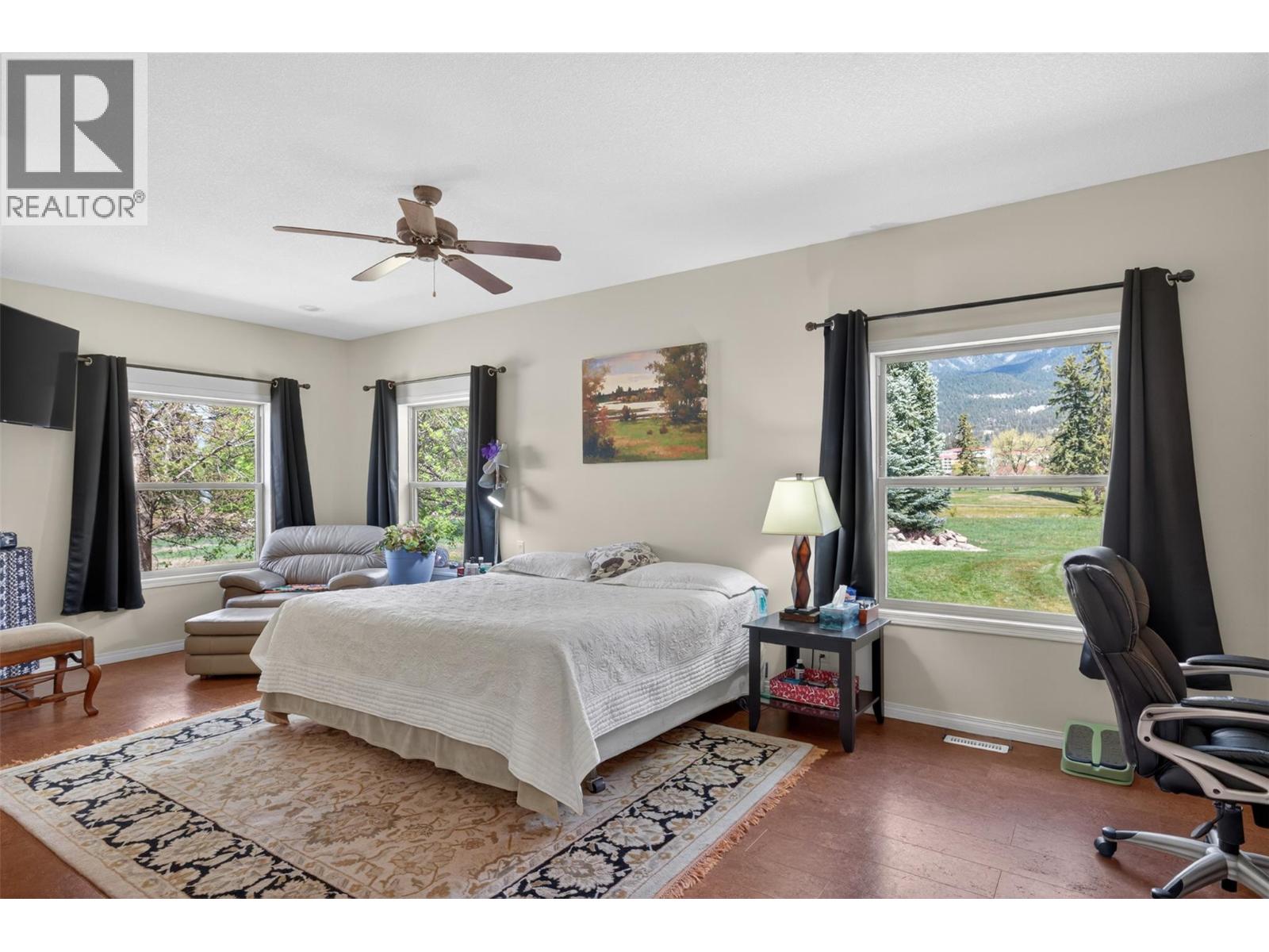 5102 Riverside Drive - 44