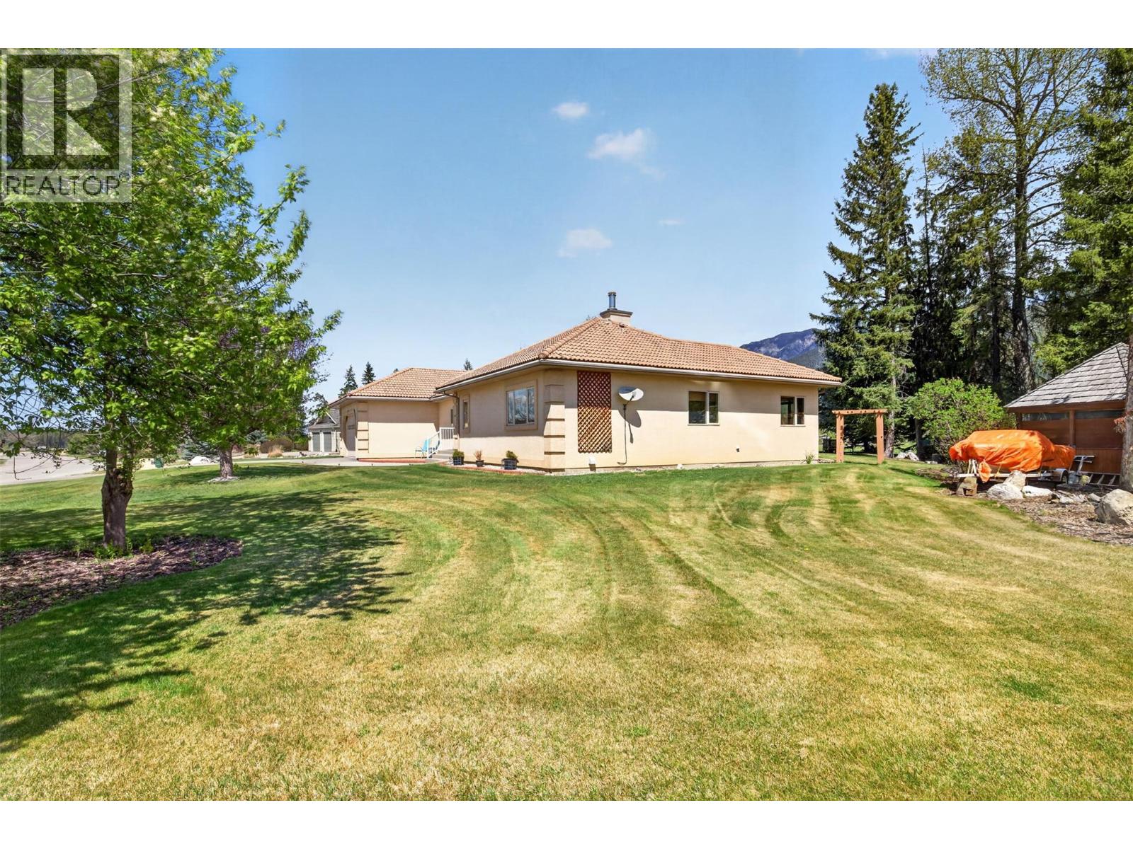5102 Riverside Drive - 61