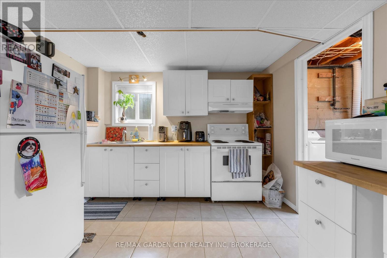 82 LINWELL ROAD - 24