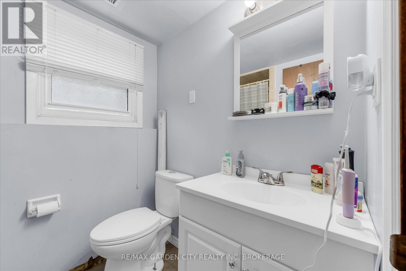 82 LINWELL ROAD - 26