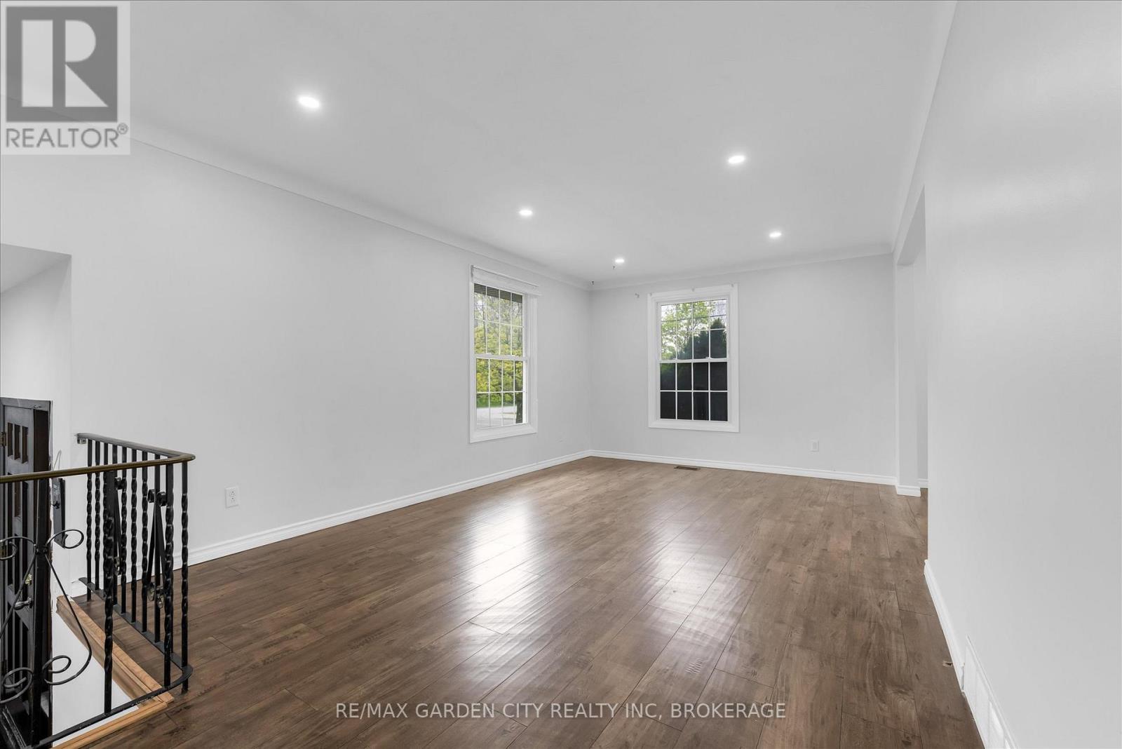 82 LINWELL ROAD - 6