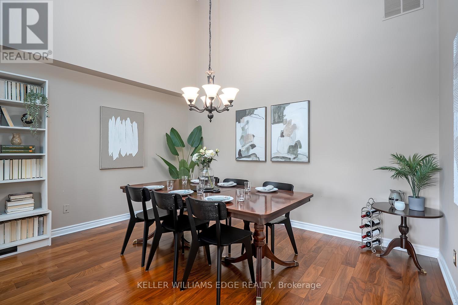 #19 3230 NEW STREET - 12