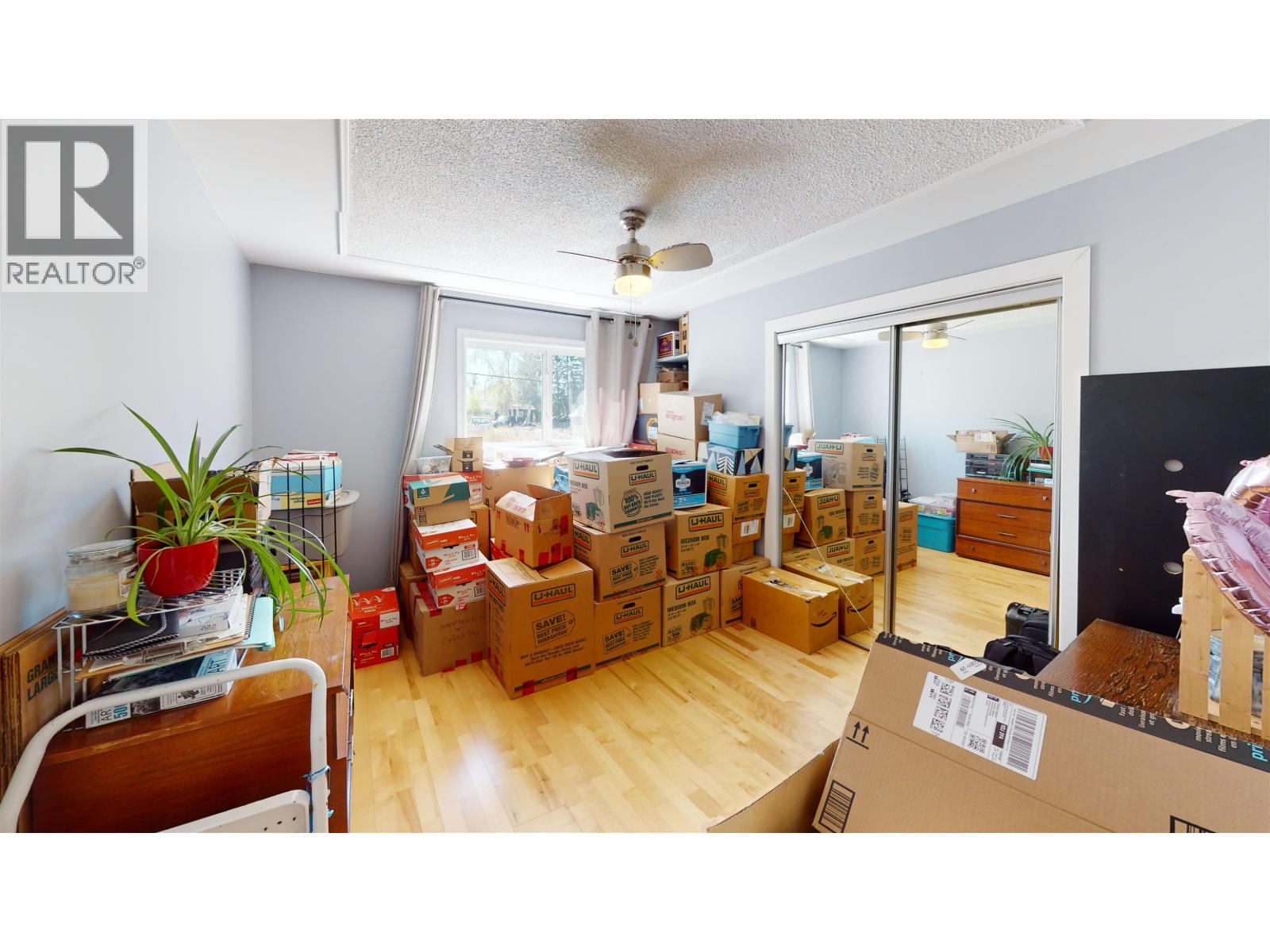 1890 BIRCH AVENUE - 21