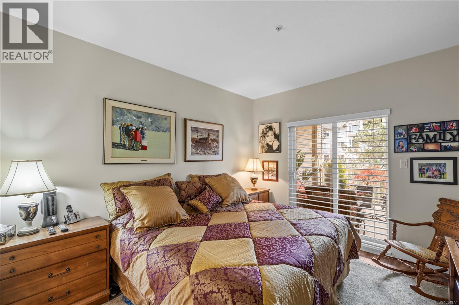 #205 5625 Edgewater Lane - 19