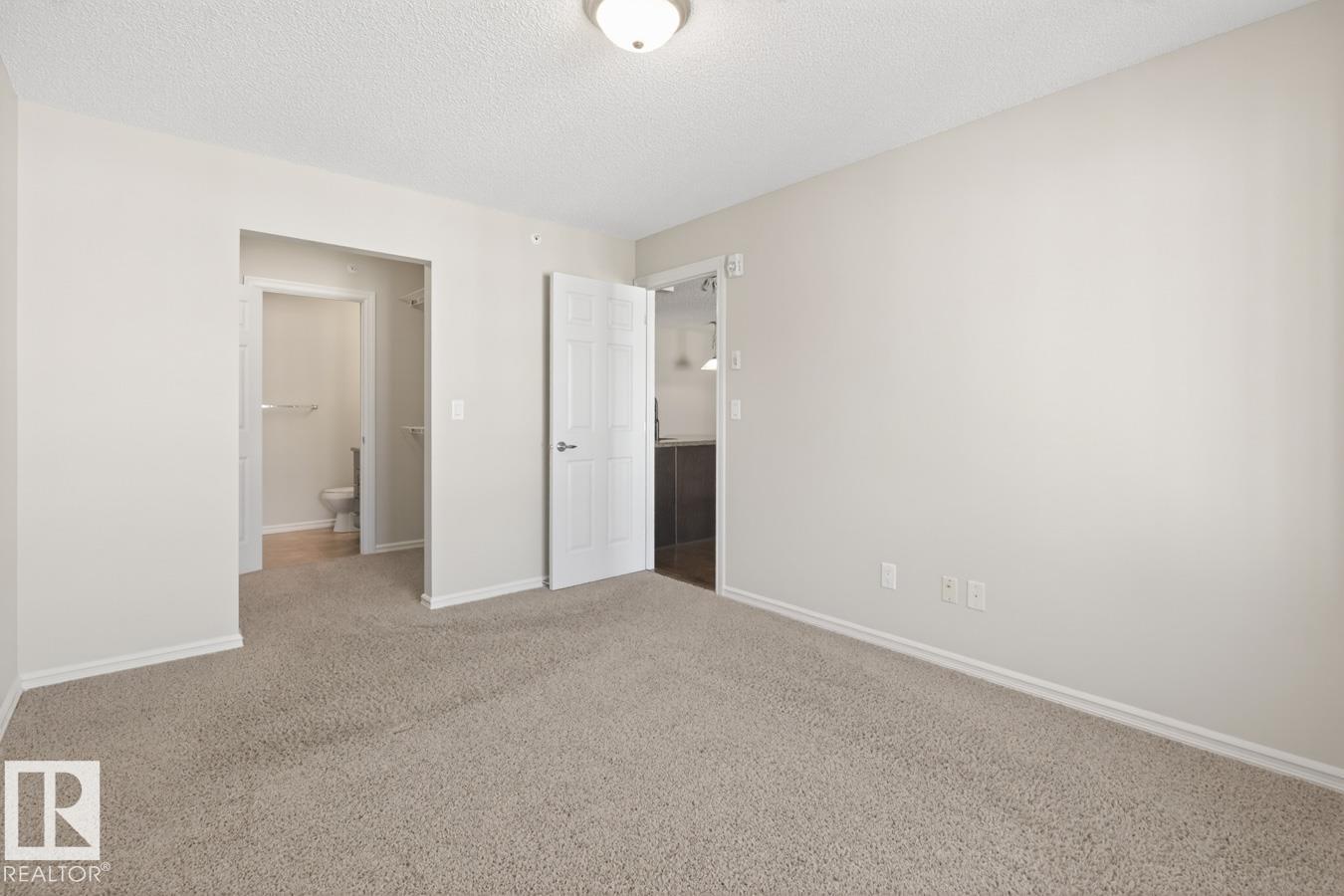 #404 2204 44 AV NW - 16