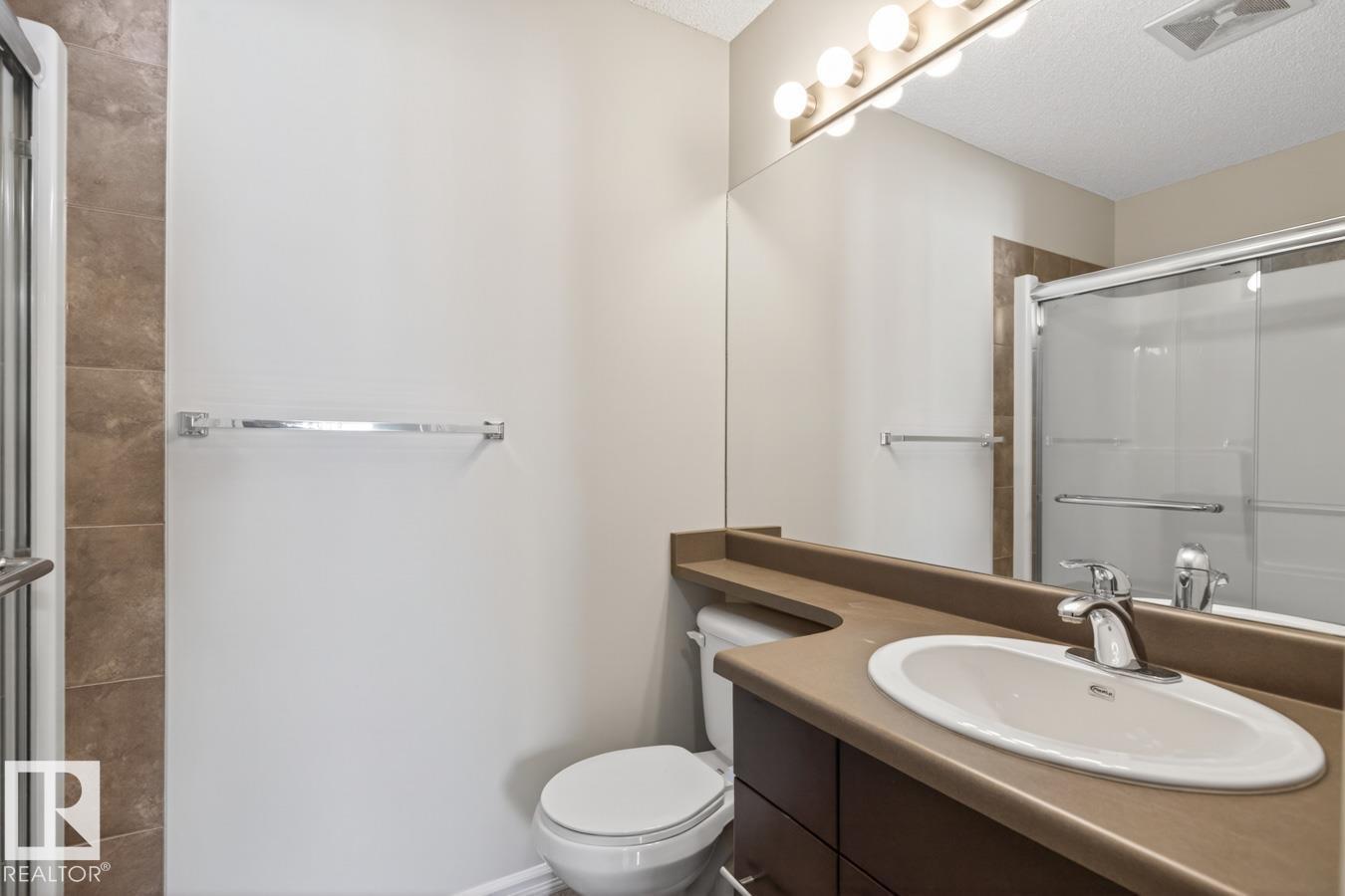 #404 2204 44 AV NW - 18