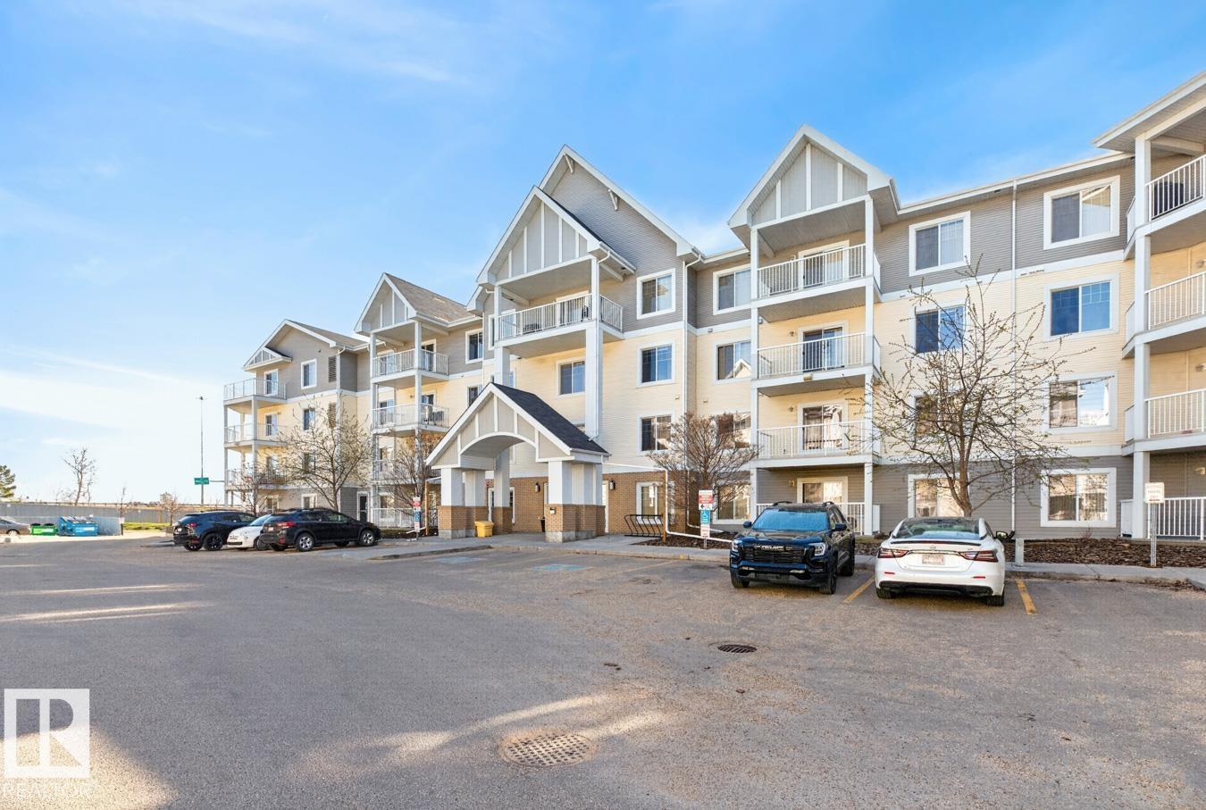 #404 2204 44 AV NW - 33