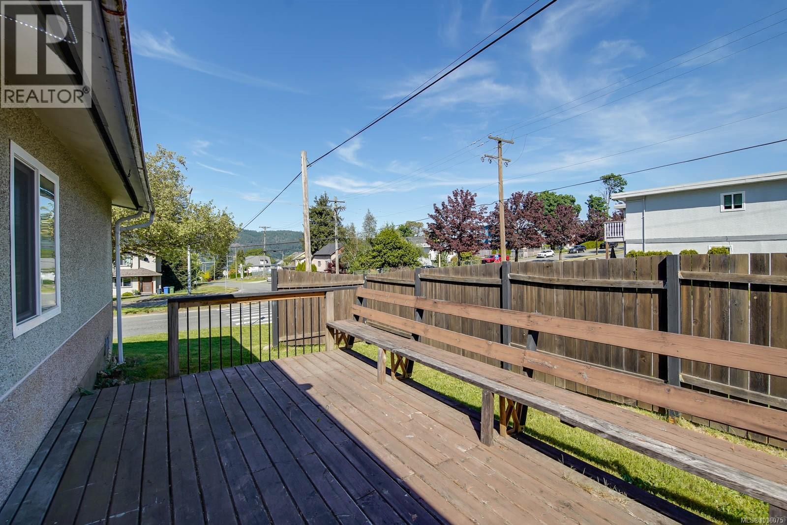 2597 3rd Ave - 24