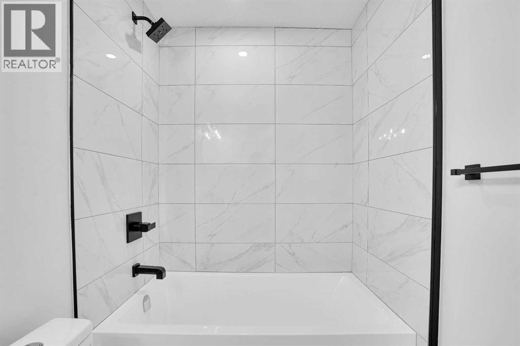2823 29 Street SW - 25