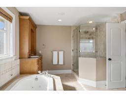 16398 36a Avenue, Surrey, BC V3Z0M1 Photo 22