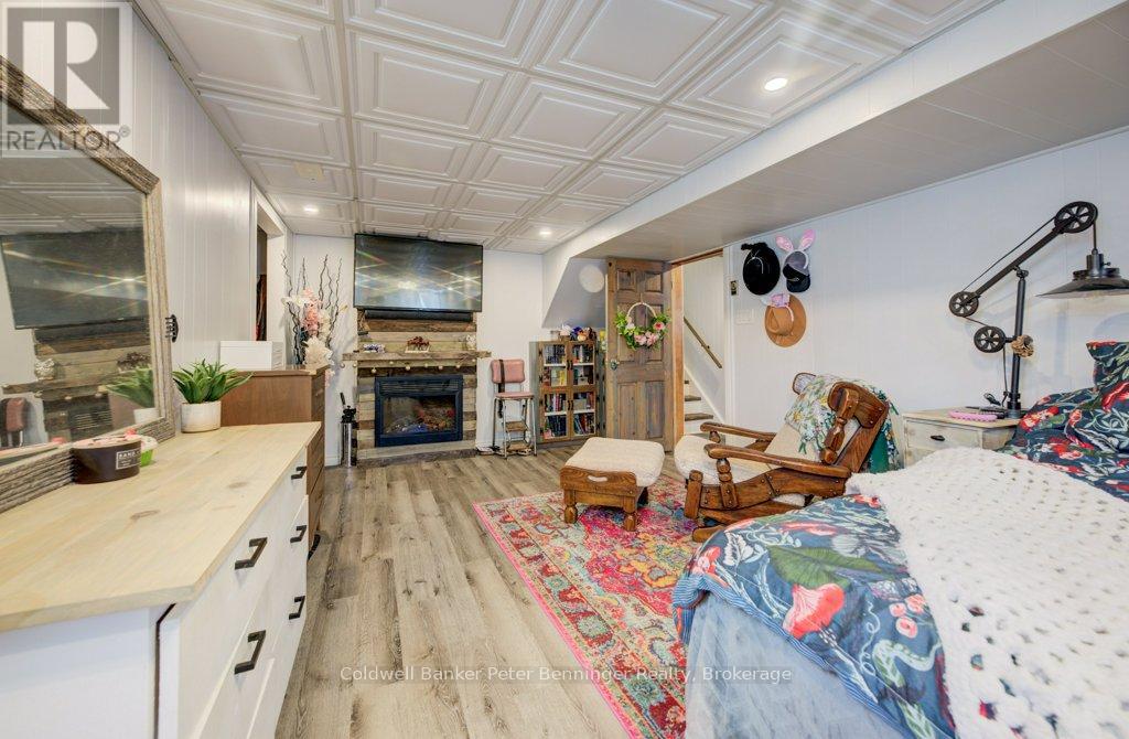 77 2ND STREET CRESCENT - 31
