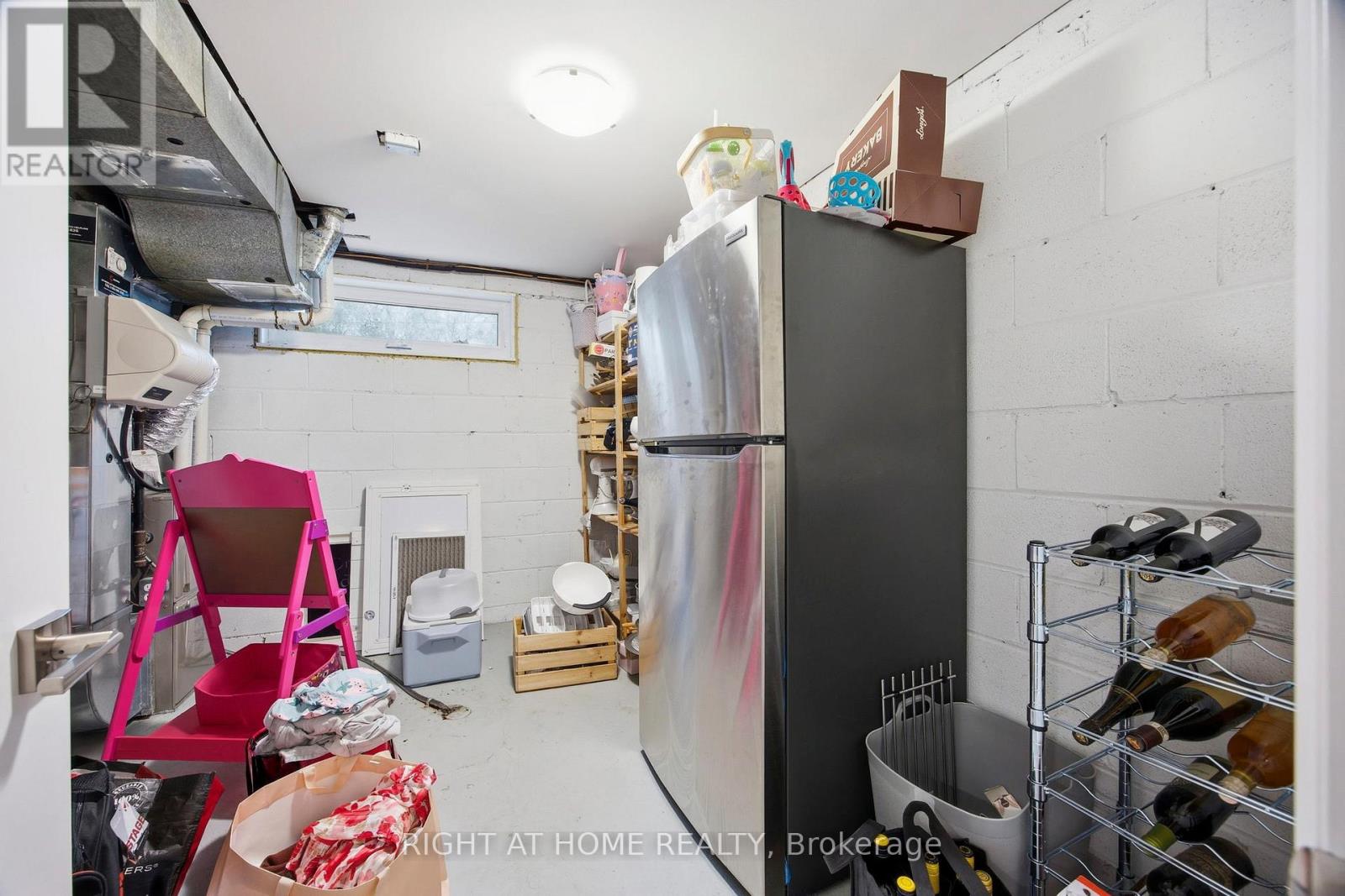 1565 KIPPER AVENUE - 35