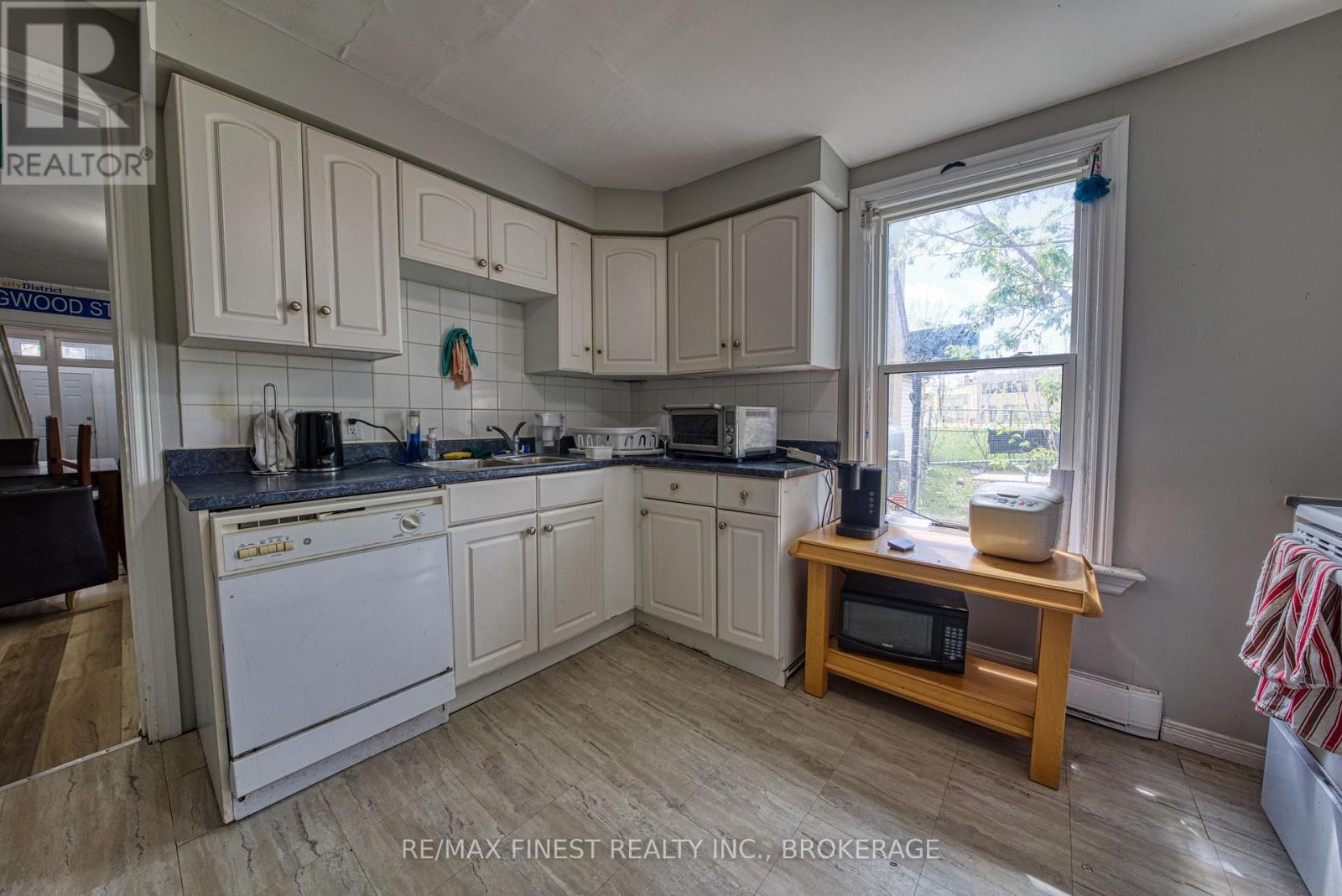 364 ALFRED STREET - 7
