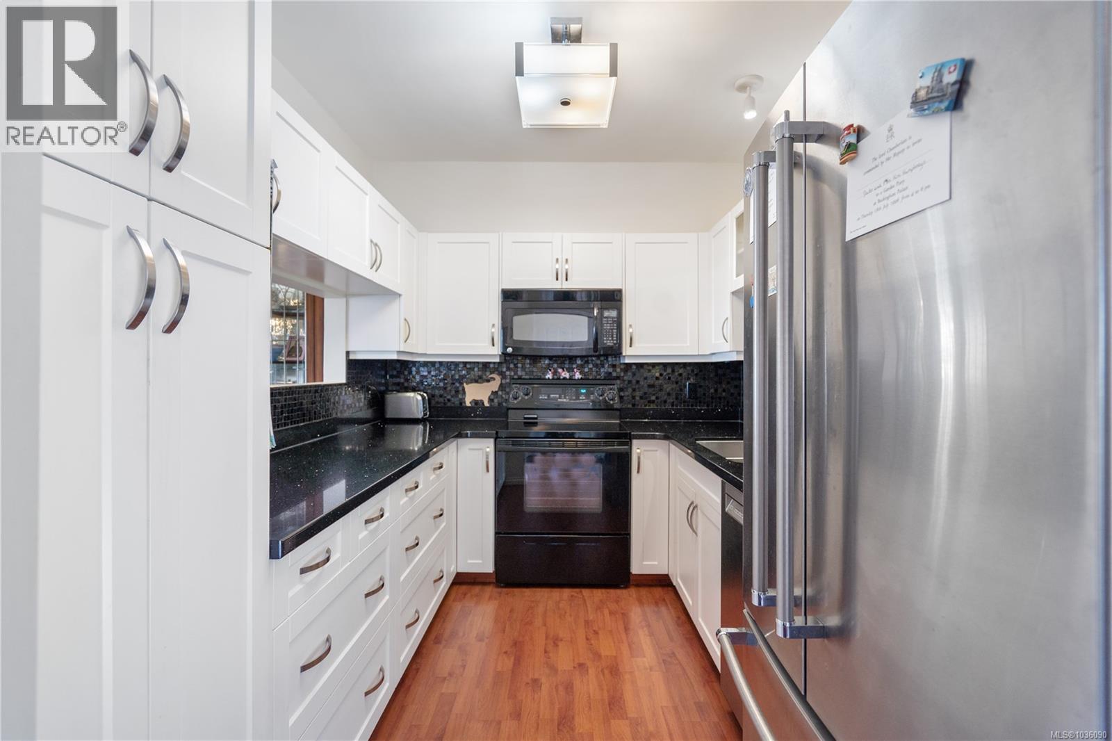 409 50 Songhees Road, Victoria