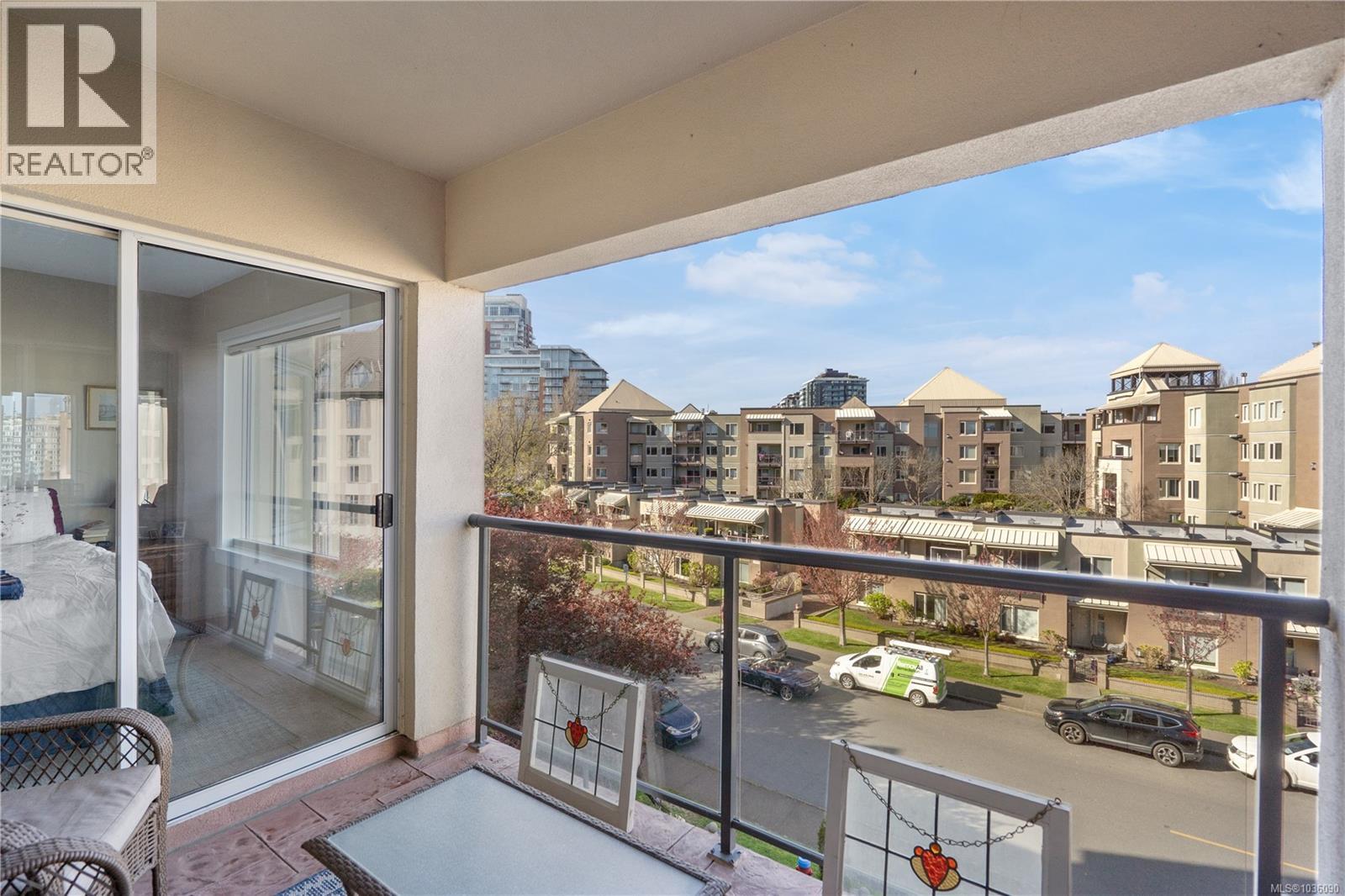 409 50 Songhees Road, Victoria