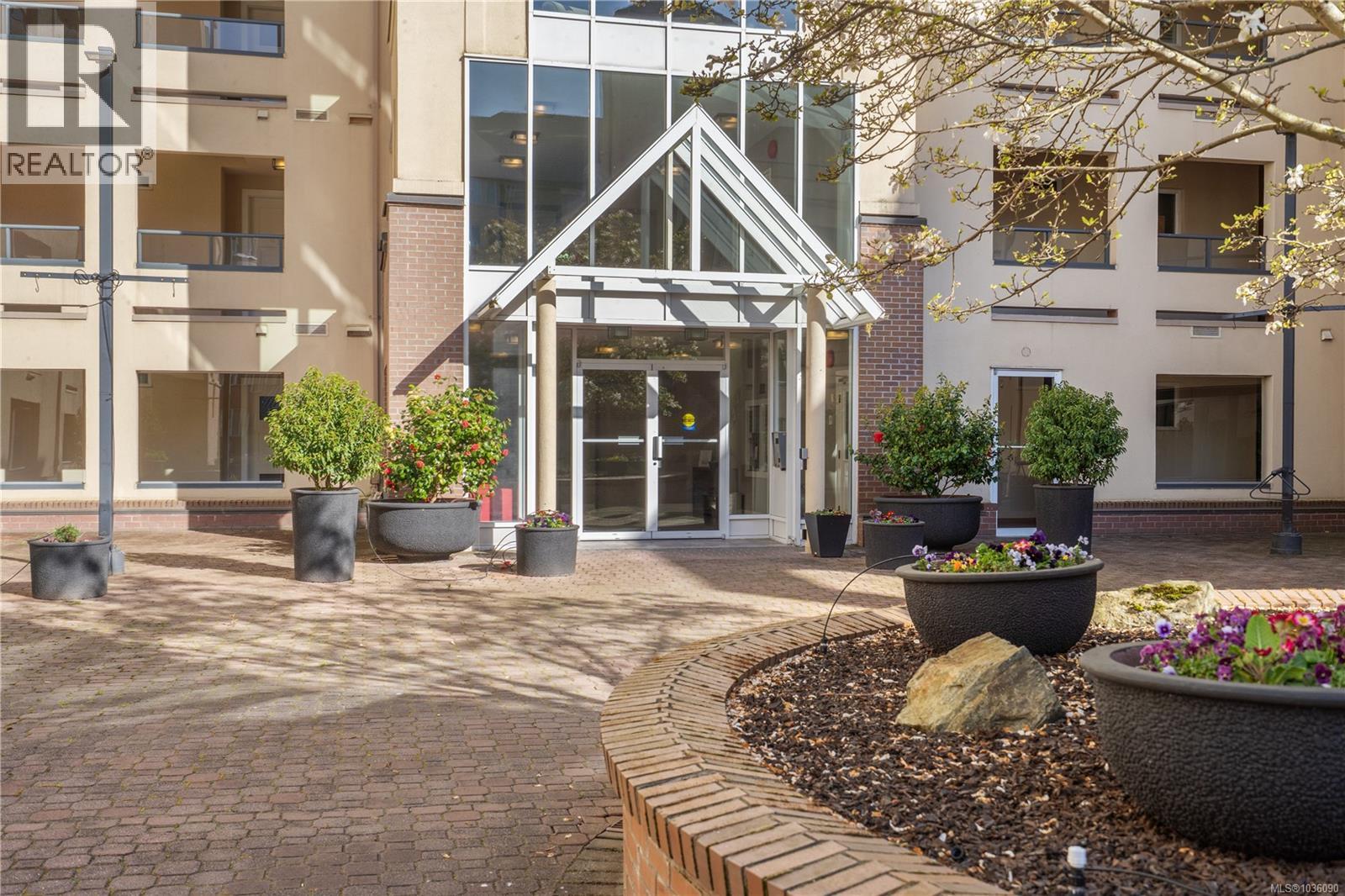 409 50 Songhees Road, Victoria