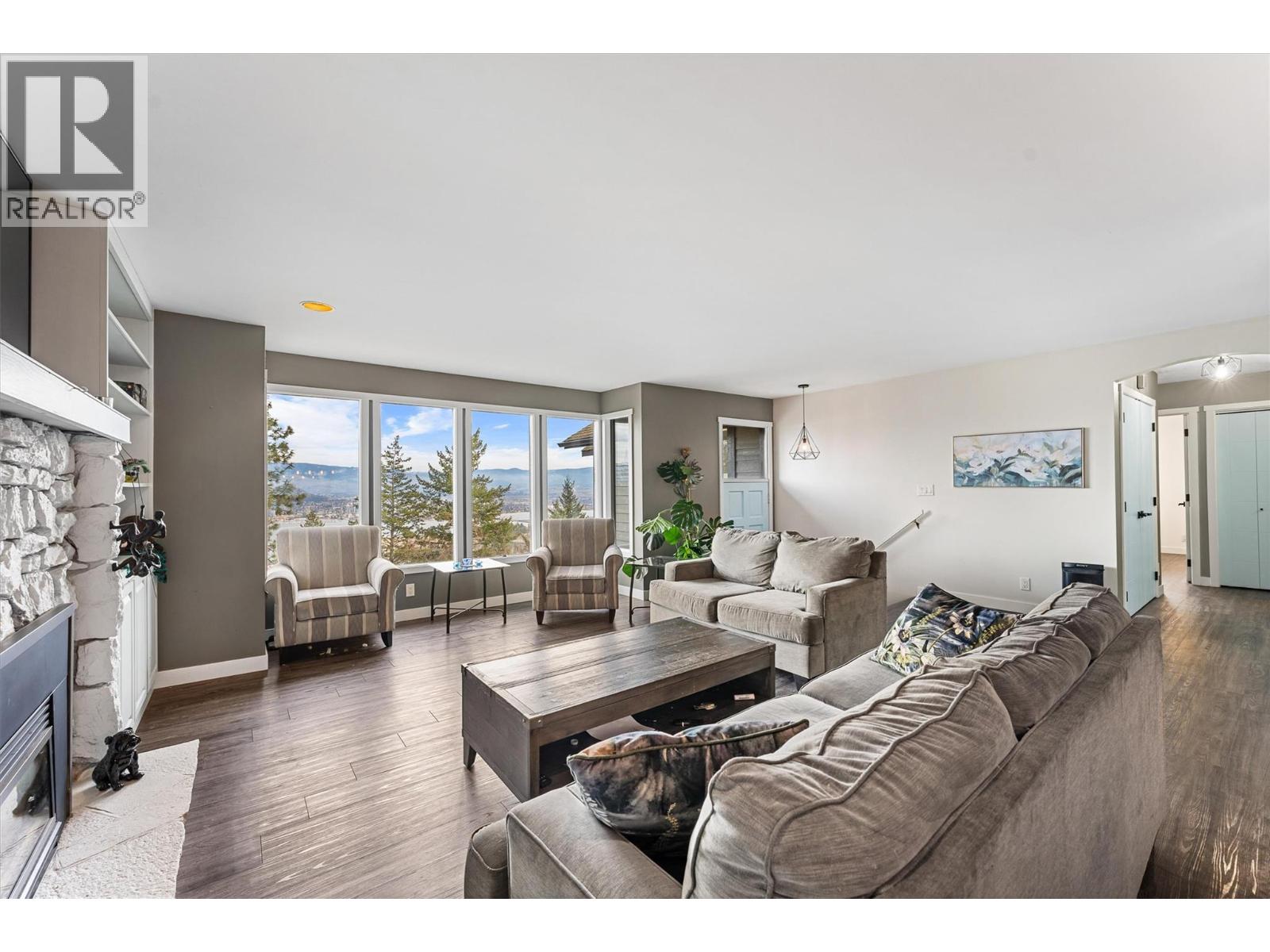 1642 Griffiths Place - 4