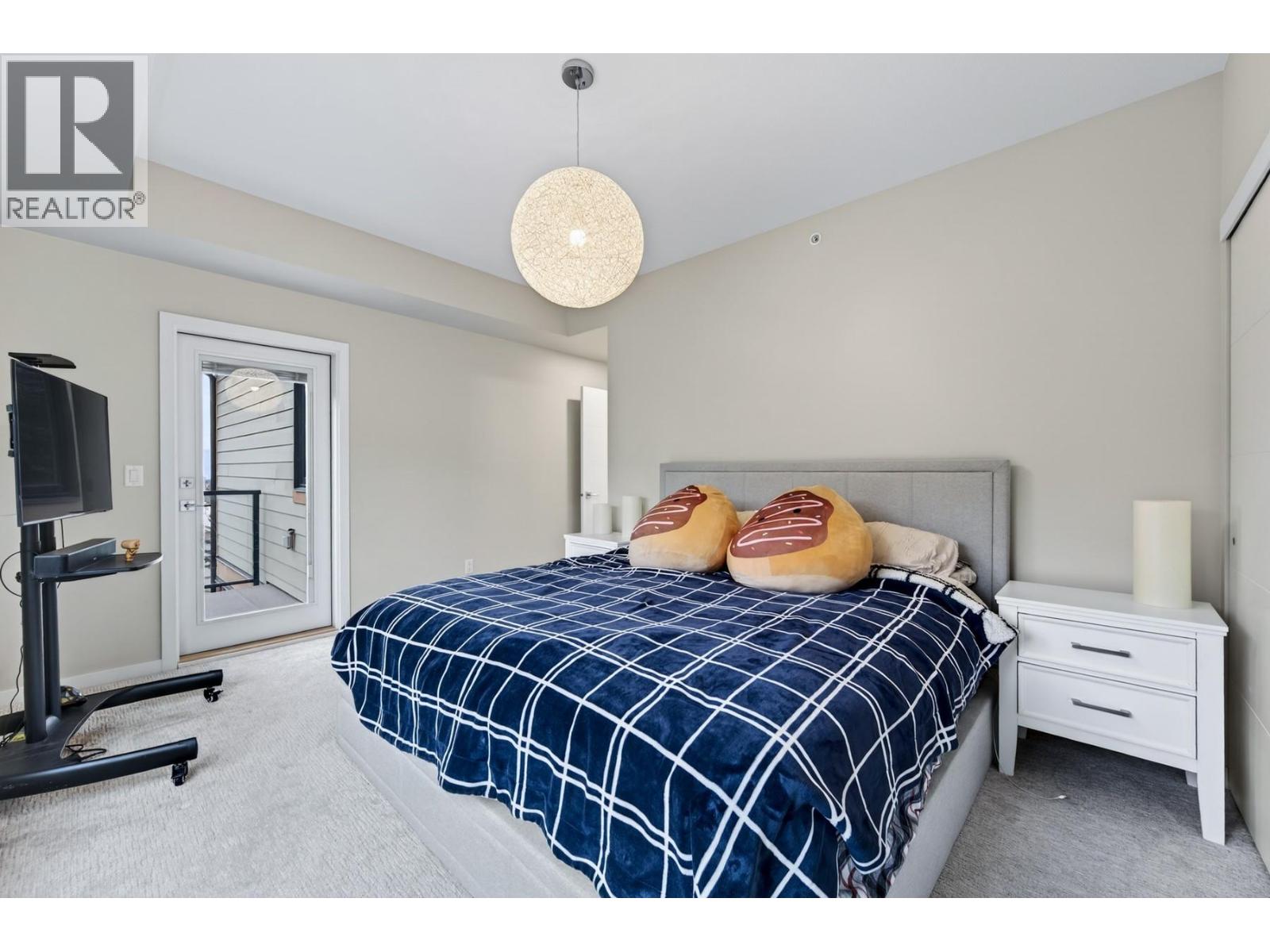 #3405 1405 Springhill Drive - 22