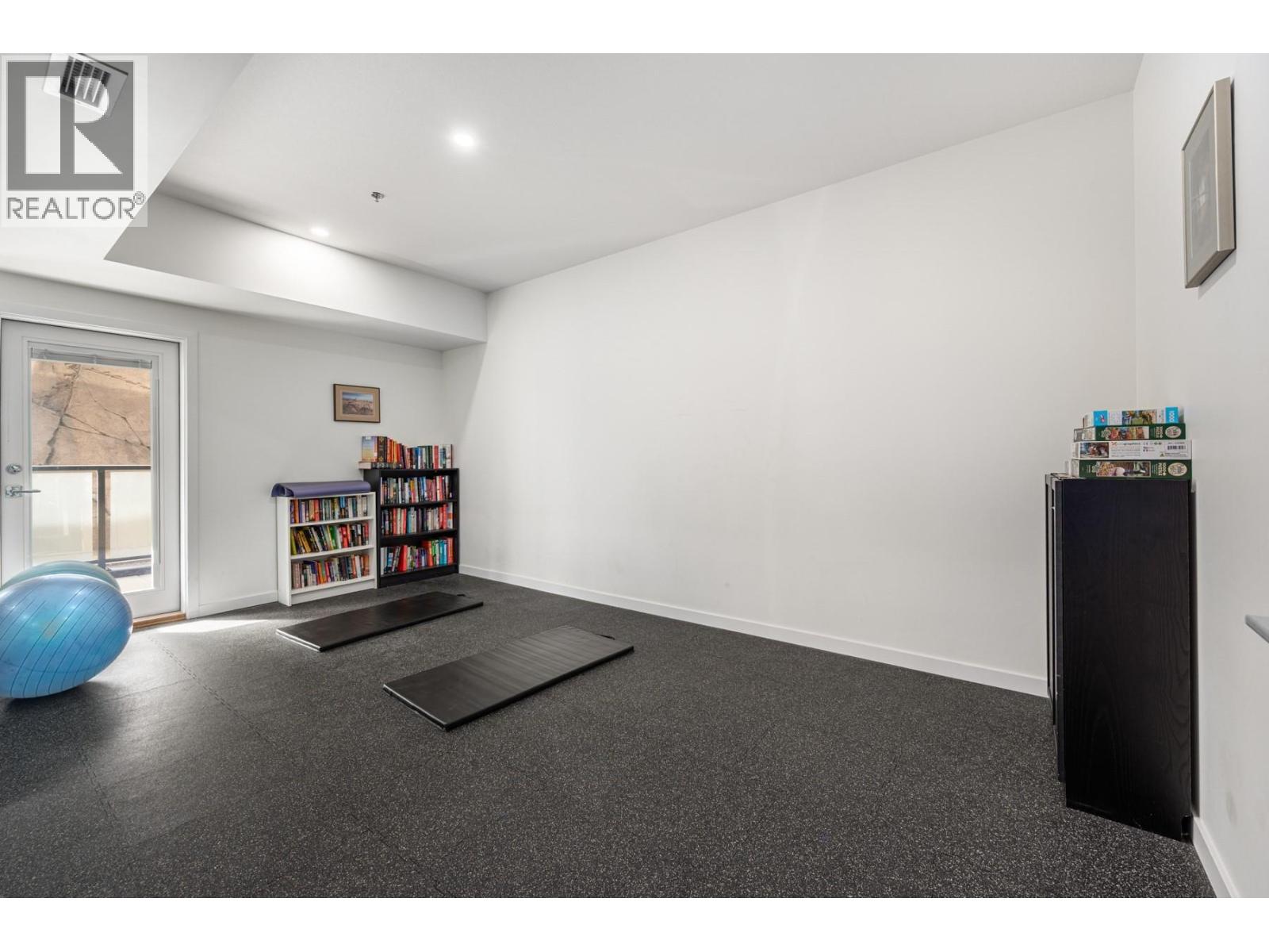#3405 1405 Springhill Drive - 34
