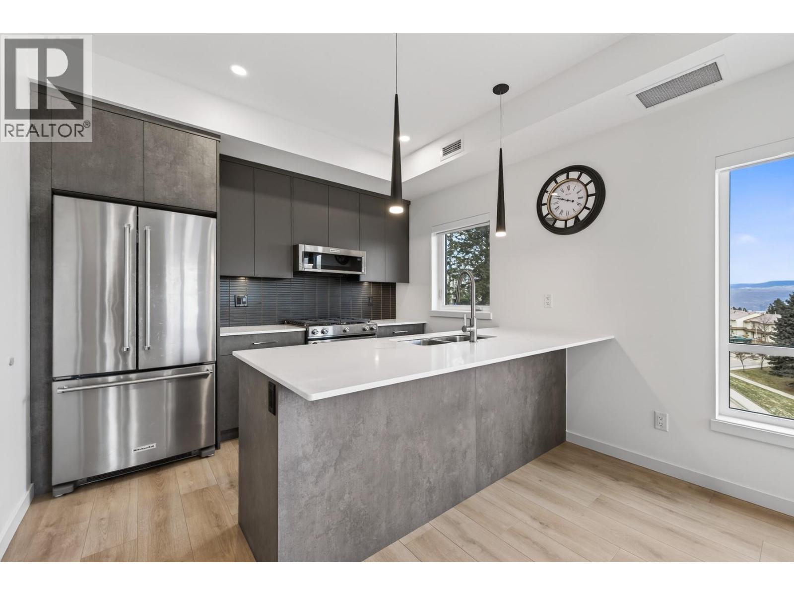 #3405 1405 Springhill Drive - 7