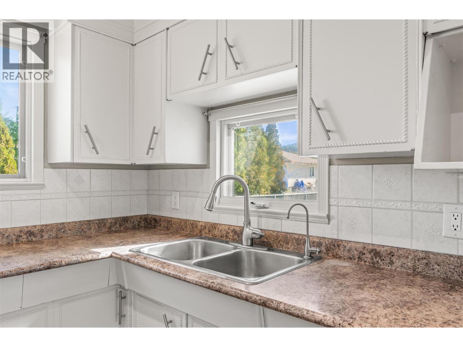 6109 Silver Star Road, Vernon