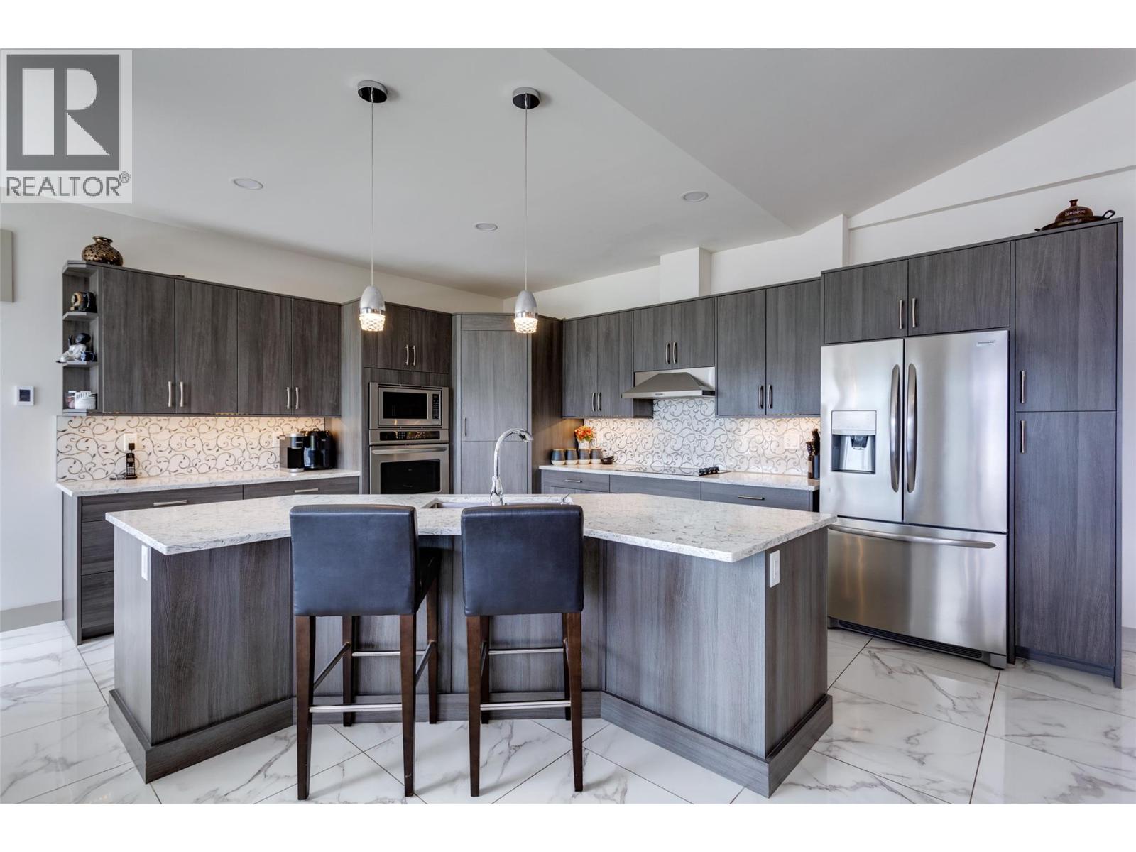 7217 Lakeridge Place, Vernon