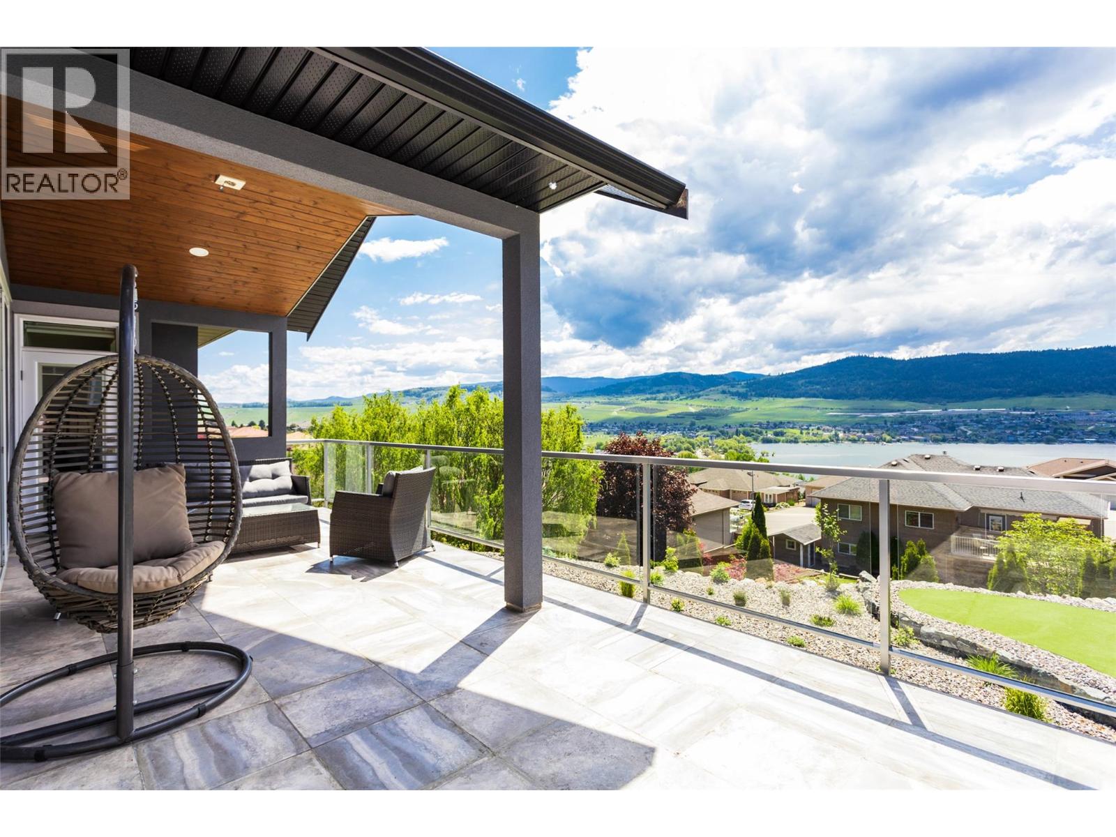 7217 Lakeridge Place, Vernon