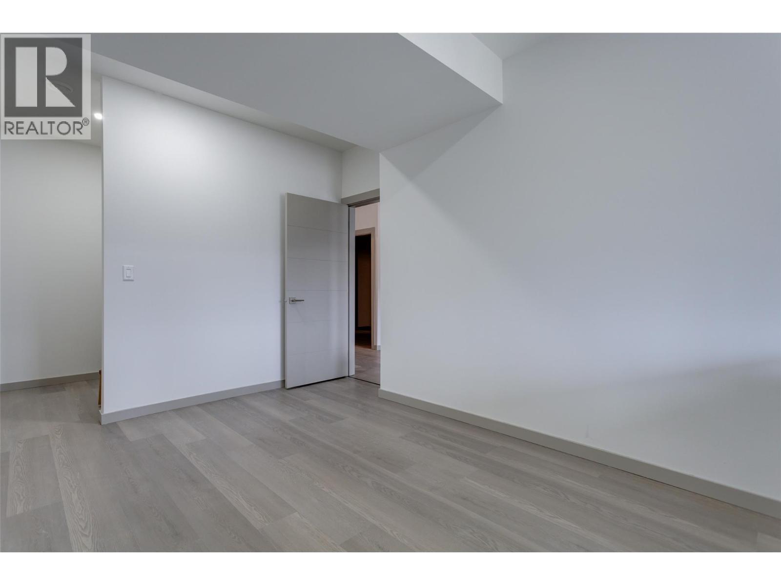 7217 Lakeridge Place, Vernon