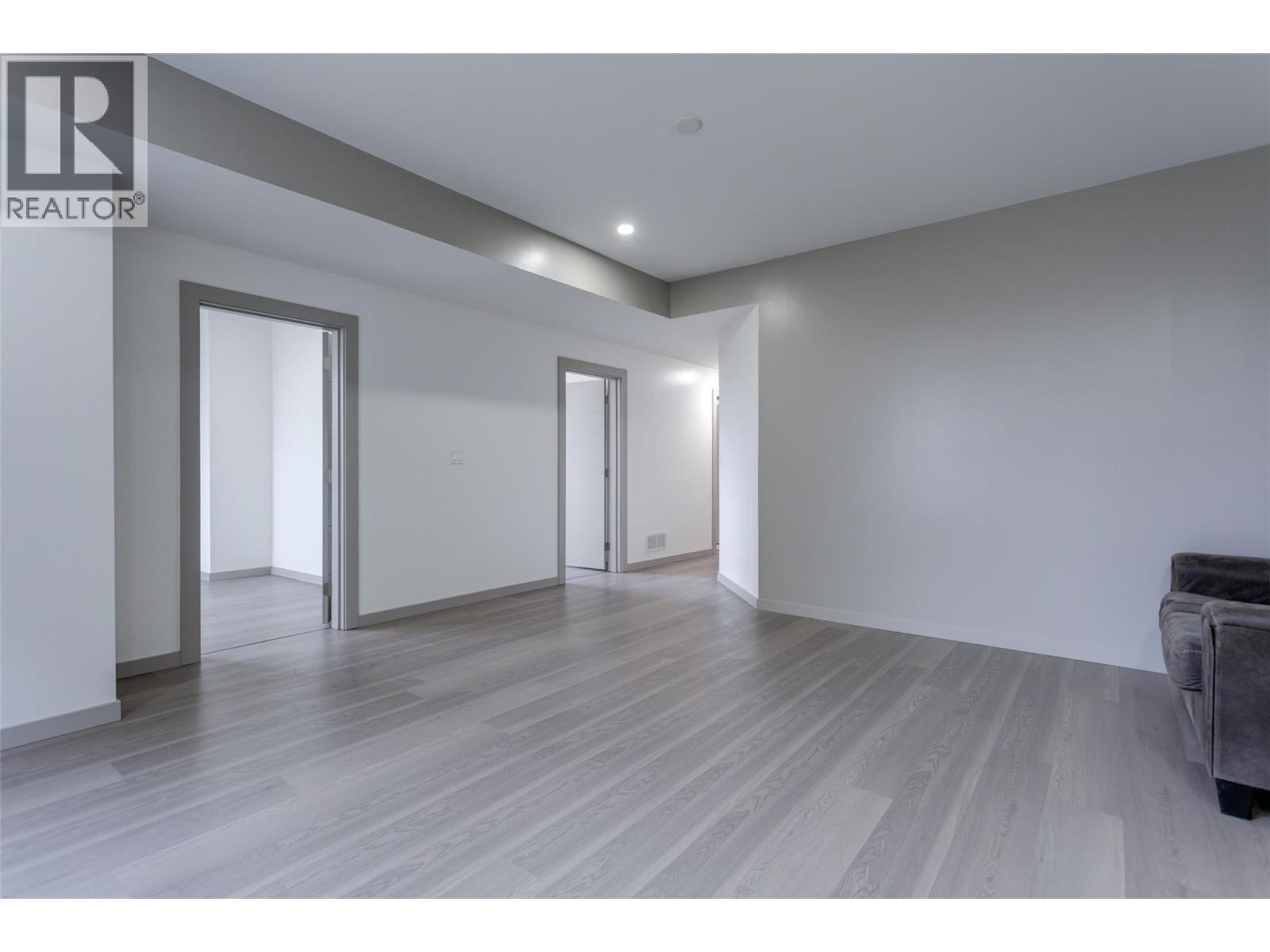 7217 Lakeridge Place, Vernon